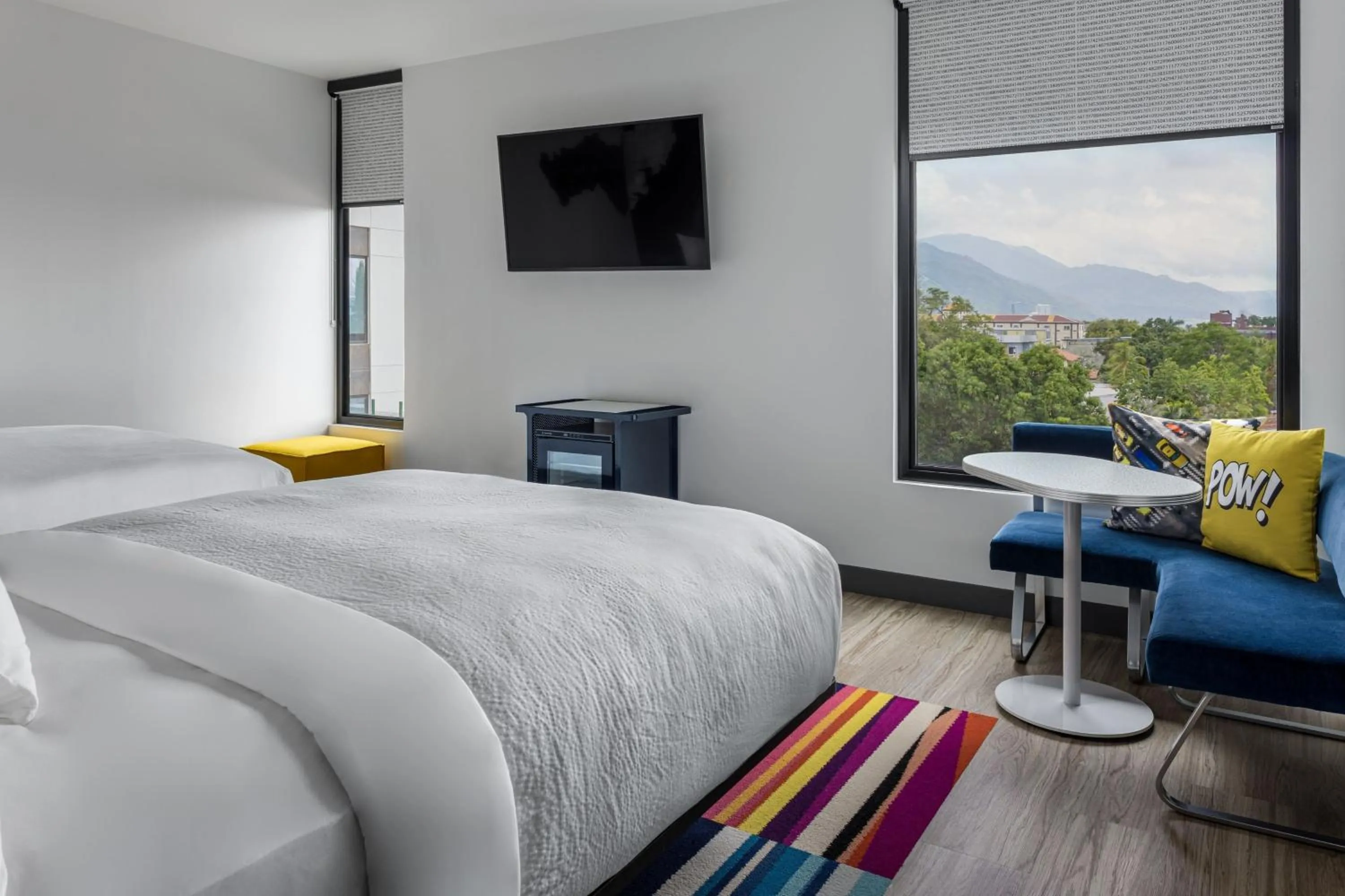Photo of the whole room, Bed in Aloft San Pedro Sula