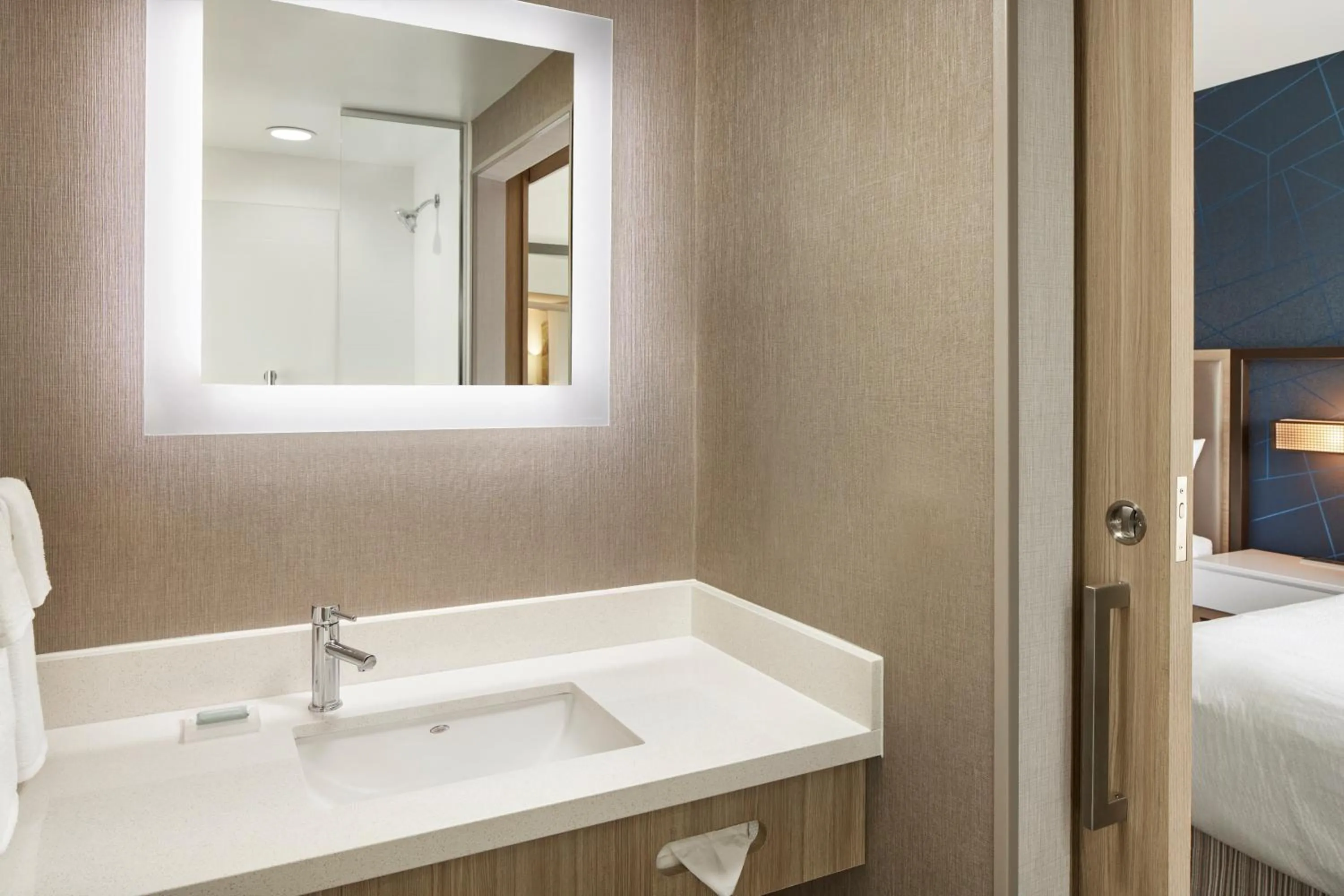 Toilet, Bed in SpringHill Suites by Marriott Frederica