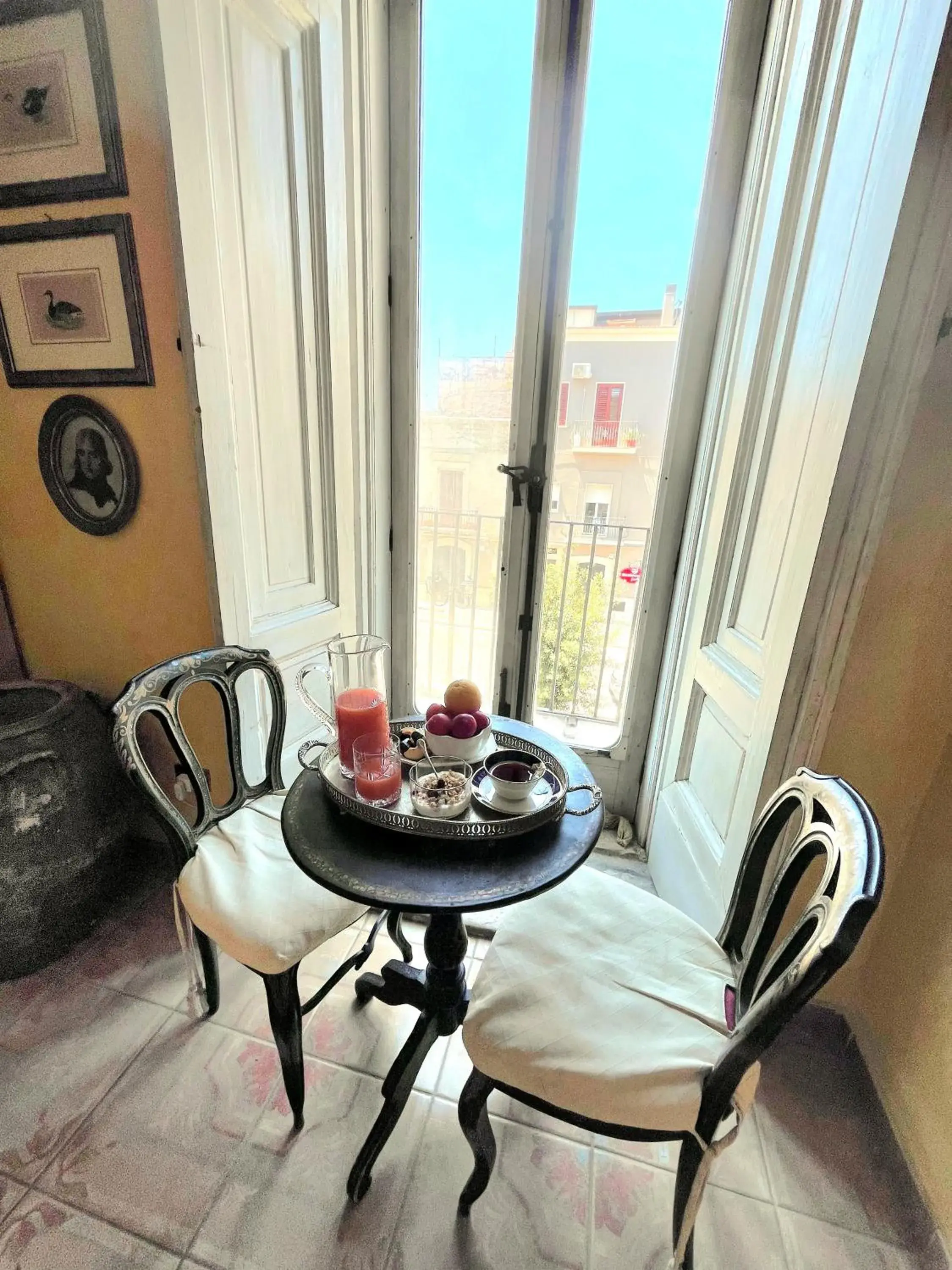 Large Double or Twin Room with Balcony in B&B Palazzo de Matteis Large Double or Twin Room with Balcony in B&B Palazzo de Matteis