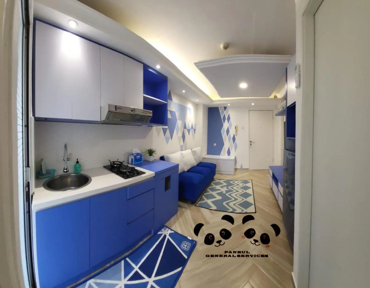 Kitchen or kitchenette in Apartment Kalibata City by PanBul