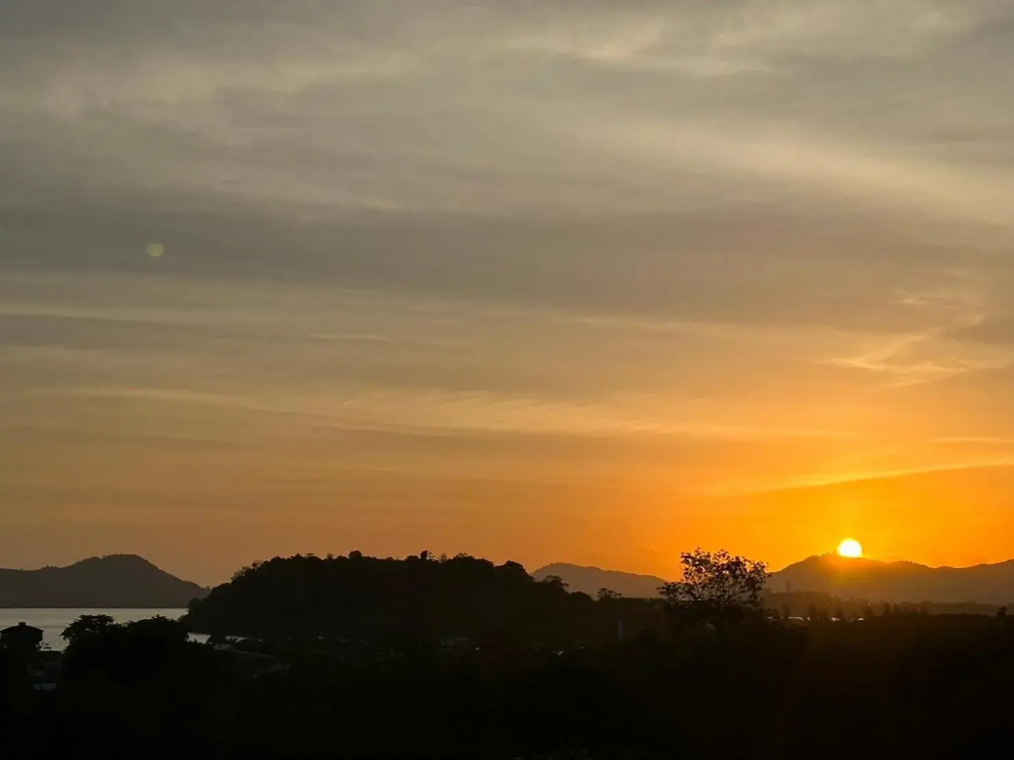 Mountain view in So View Phuket Resort Mountain view in So View Phuket Resort