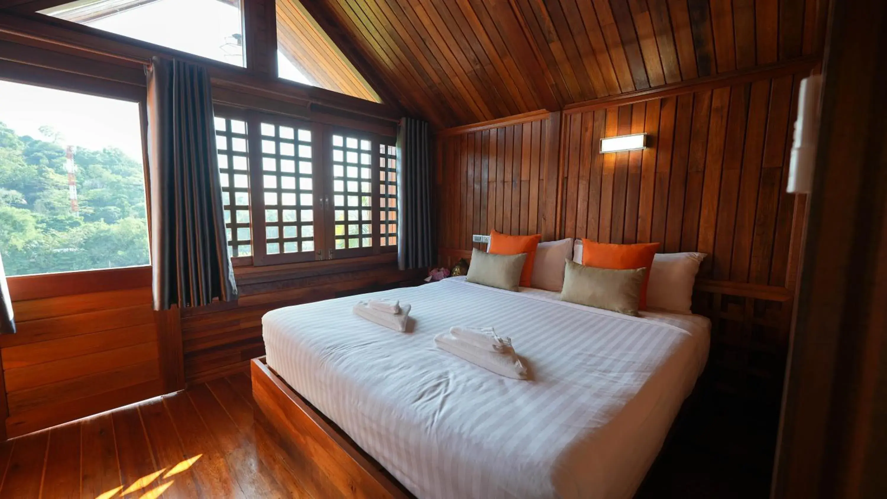 Bed in So View Phuket Resort Bed in So View Phuket Resort