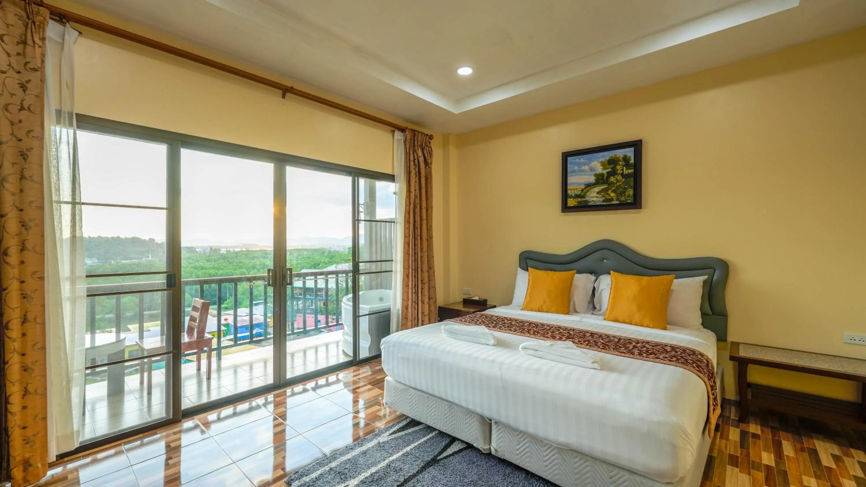 Balcony/Terrace, Bed in So View Phuket Resort