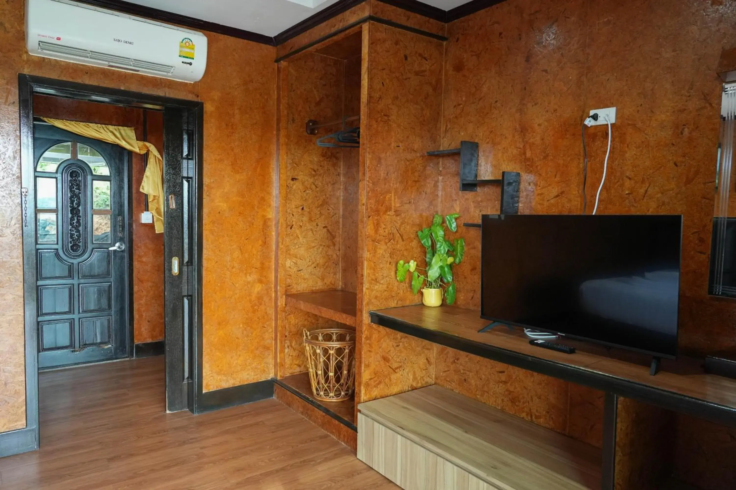 TV and multimedia in So View Phuket Resort TV and multimedia in So View Phuket Resort