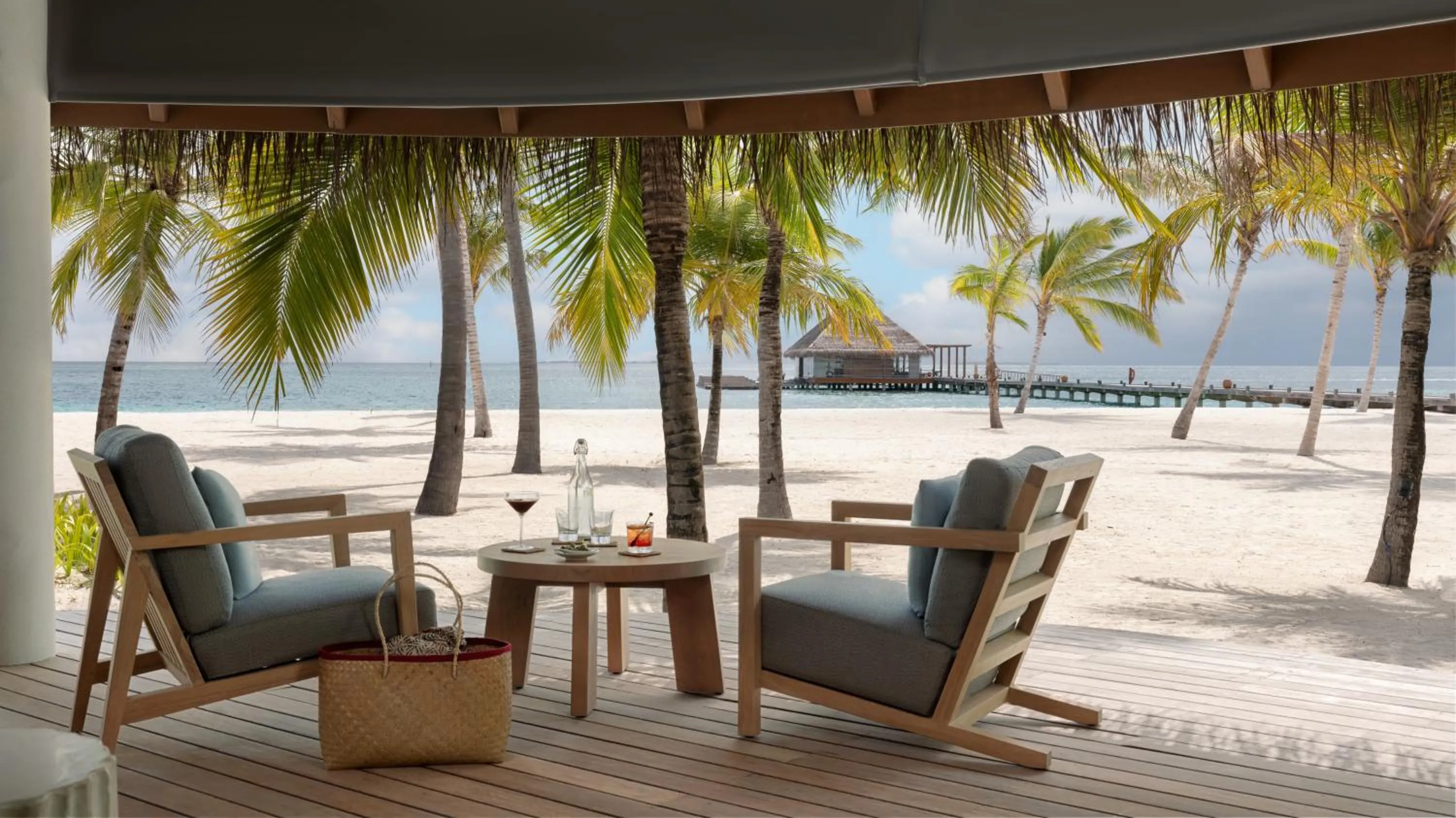 Restaurant/places to eat in Six Senses Kanuhura