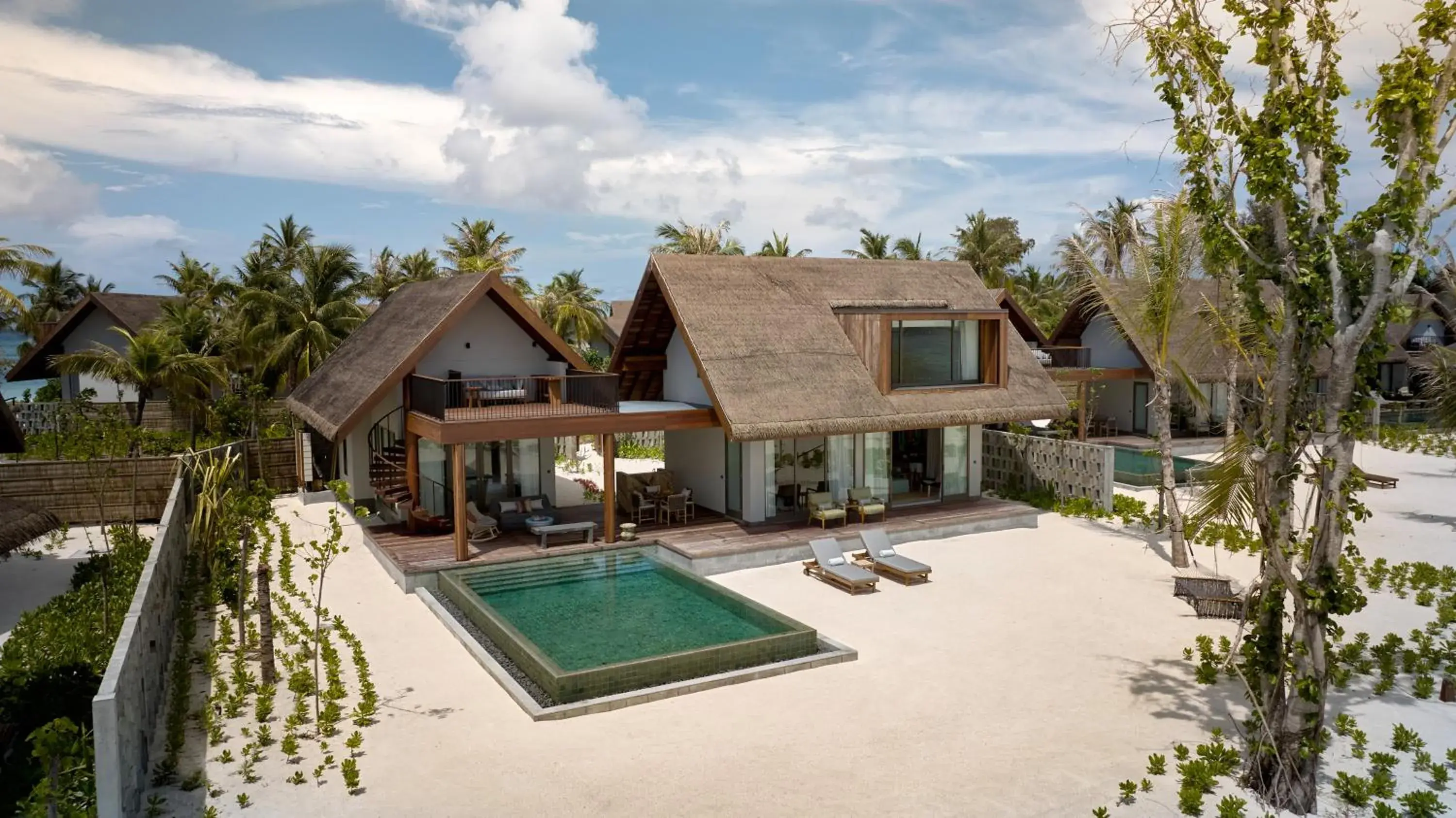 Beach Retreat with Pool in Six Senses Kanuhura Beach Retreat with Pool in Six Senses Kanuhura