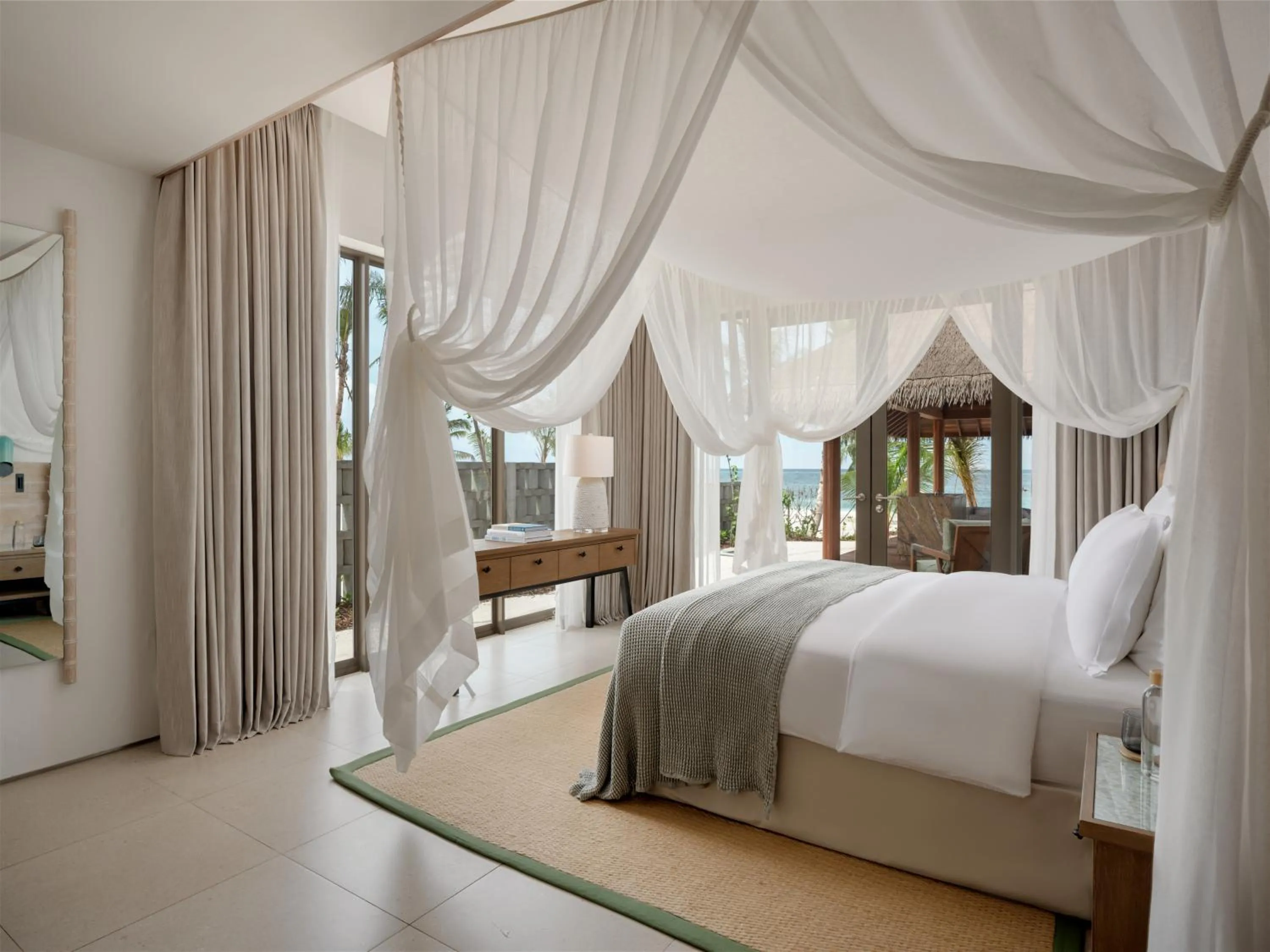 Bed in Six Senses Kanuhura