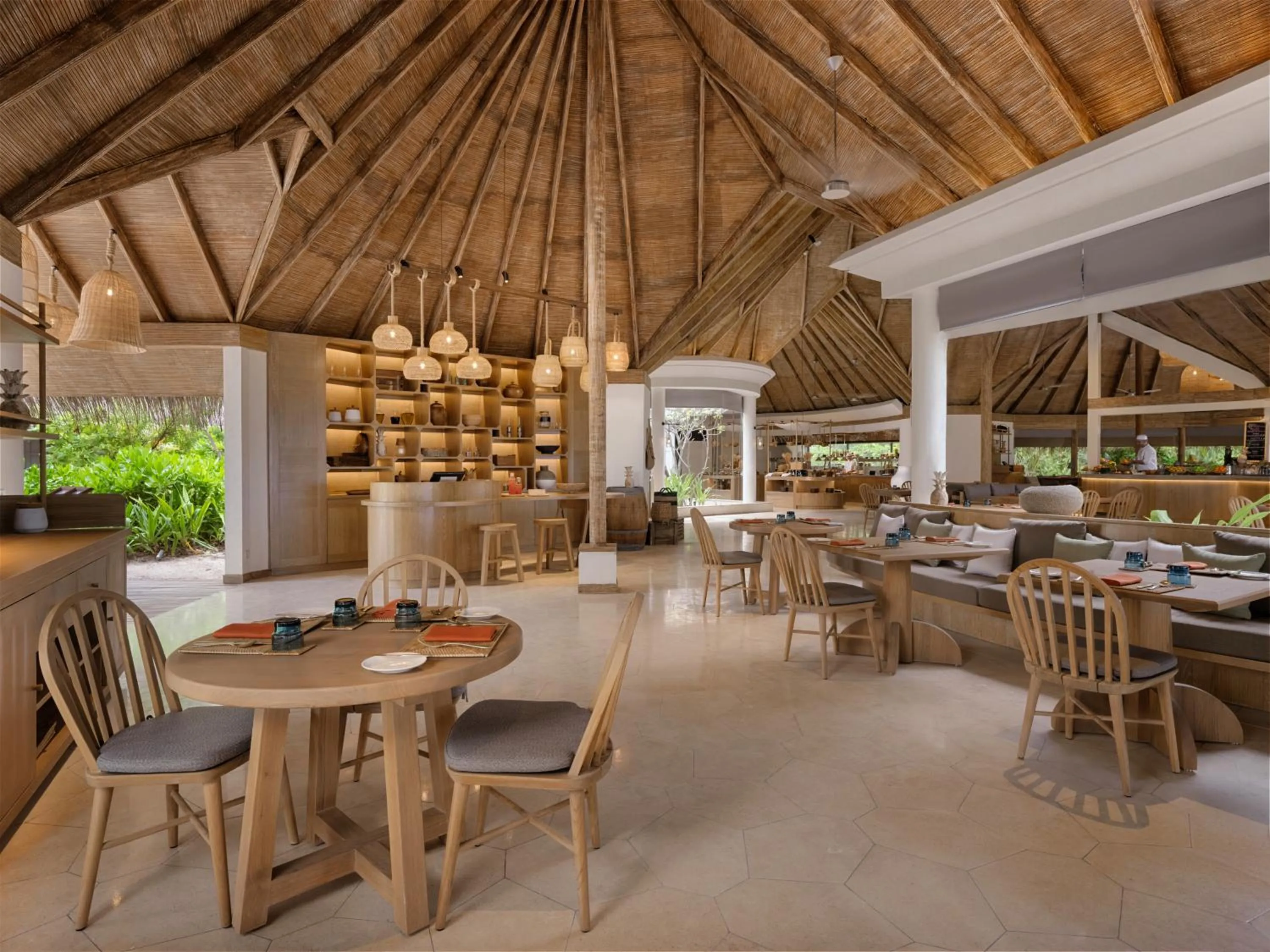 Restaurant/places to eat in Six Senses Kanuhura