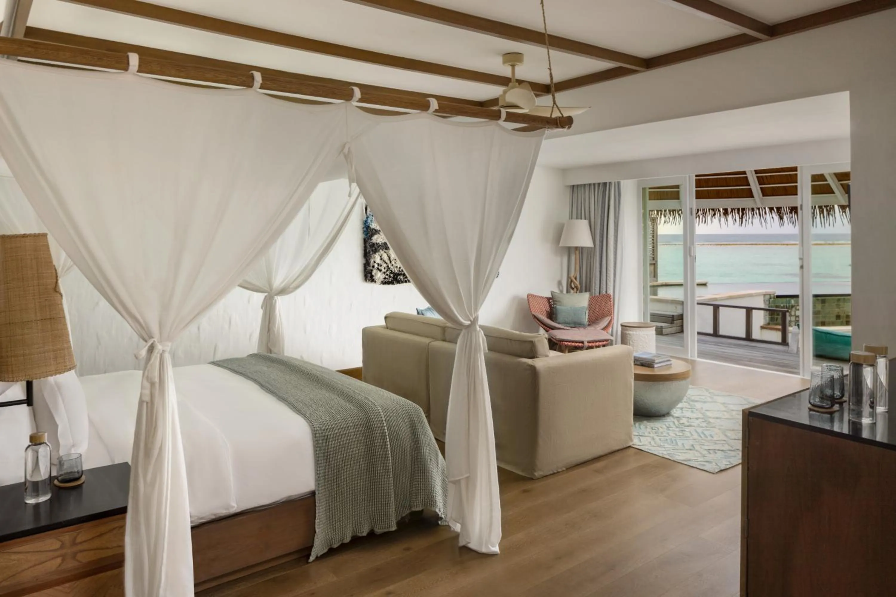 Bedroom, Bed in Six Senses Kanuhura