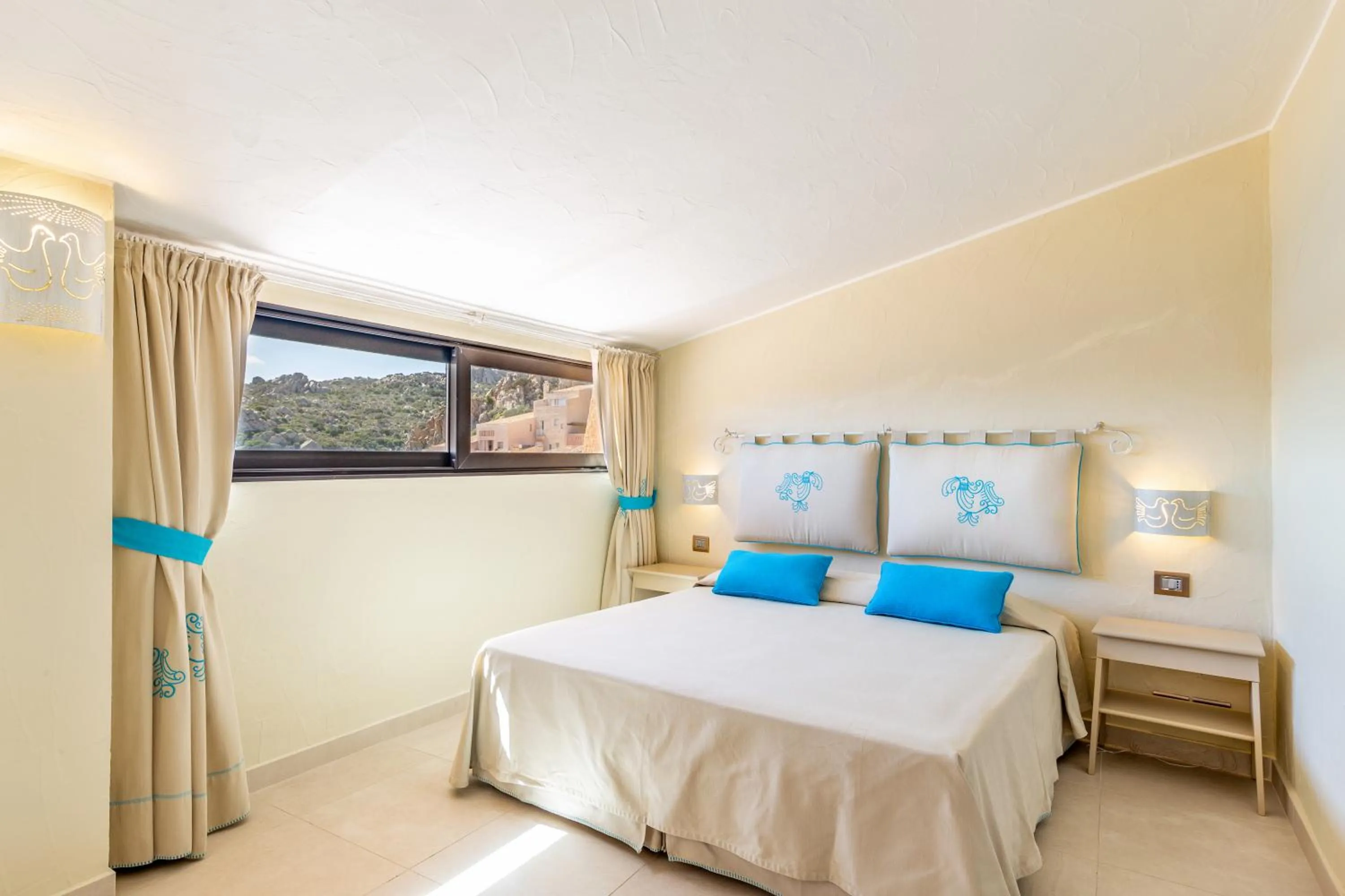 Bed in Hotel Cala Lunga