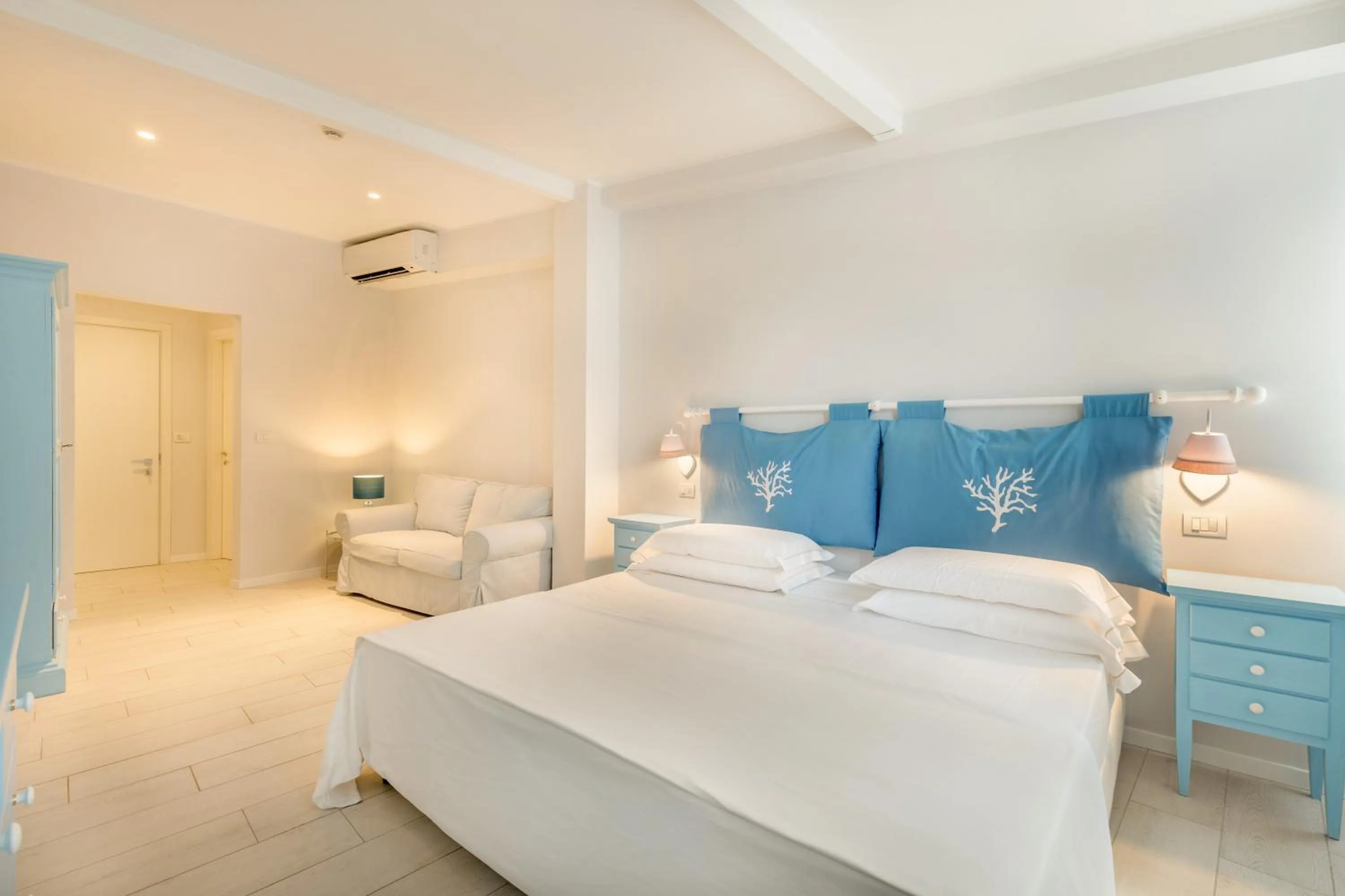 Bed in Hotel Cala Lunga