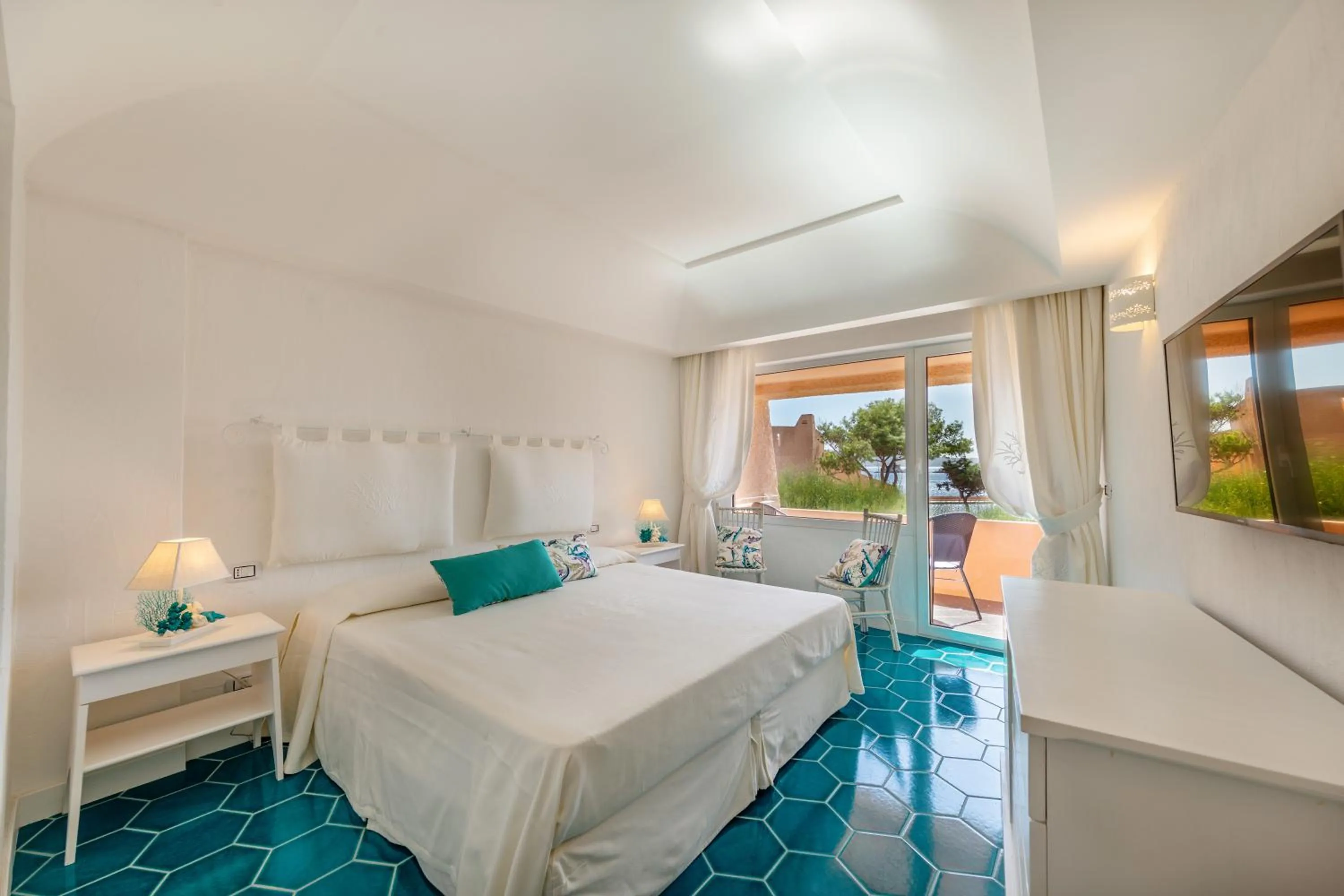 Bed in Hotel Cala Lunga