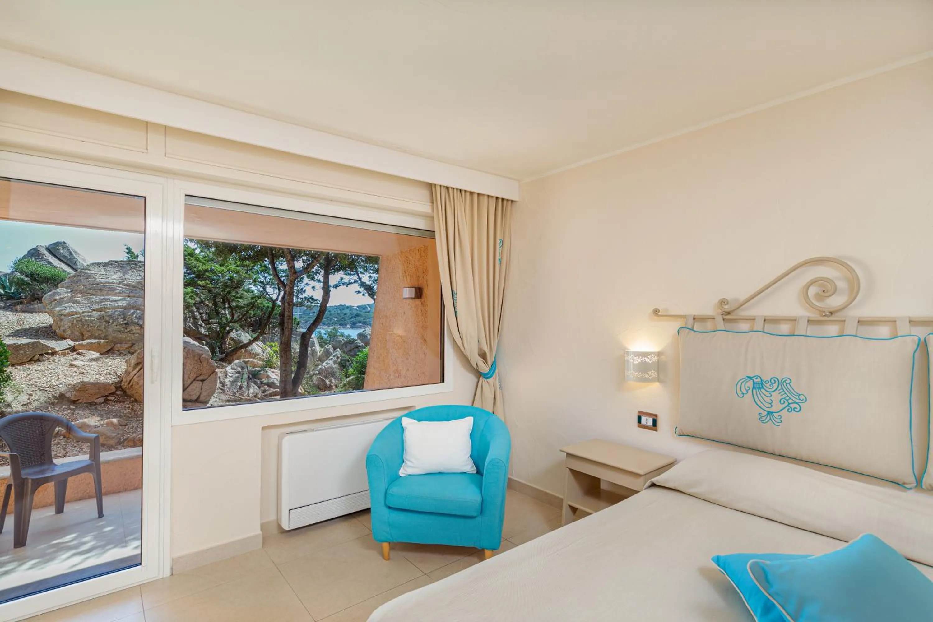 Bed in Hotel Cala Lunga