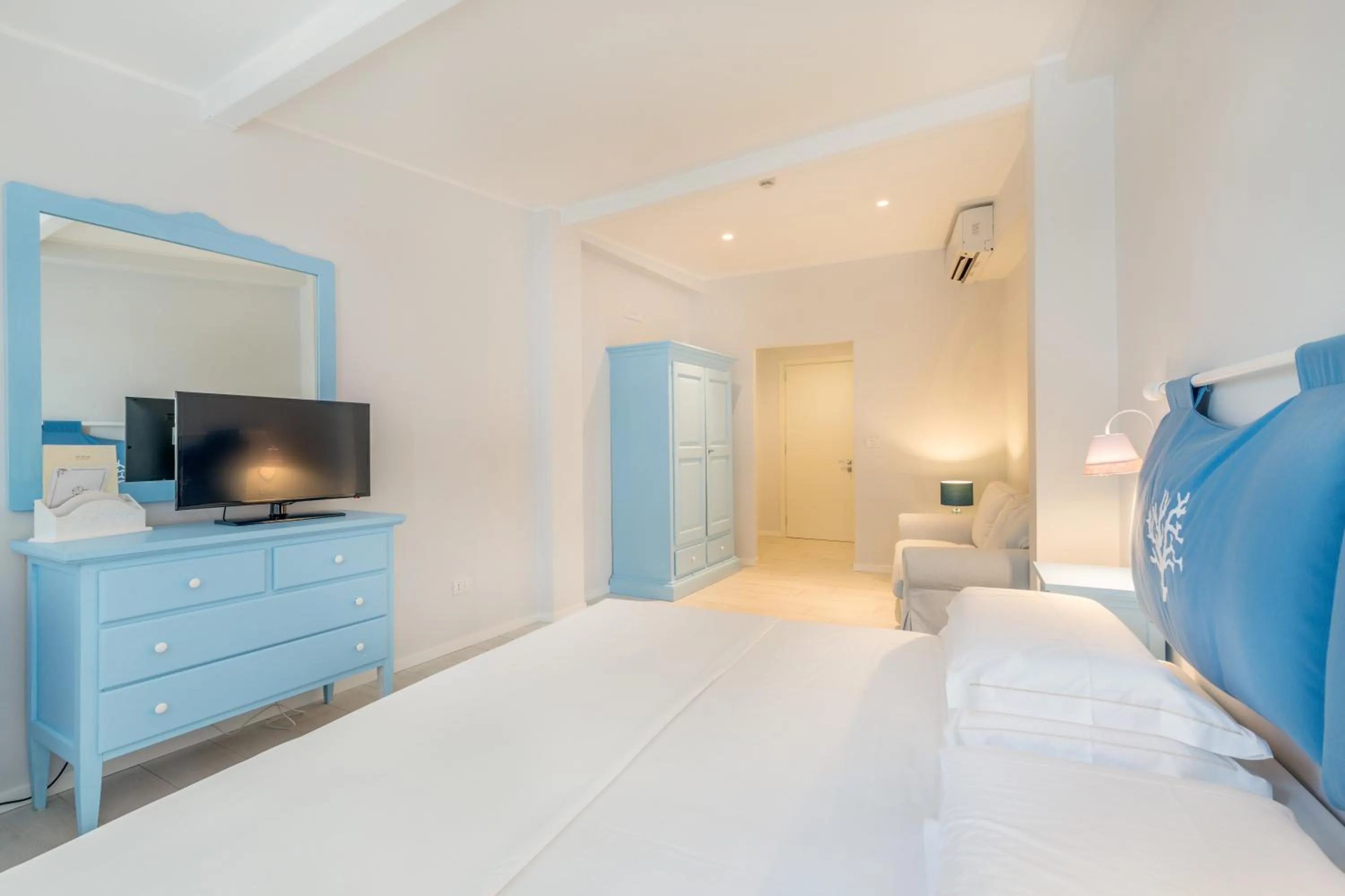 Bed in Hotel Cala Lunga