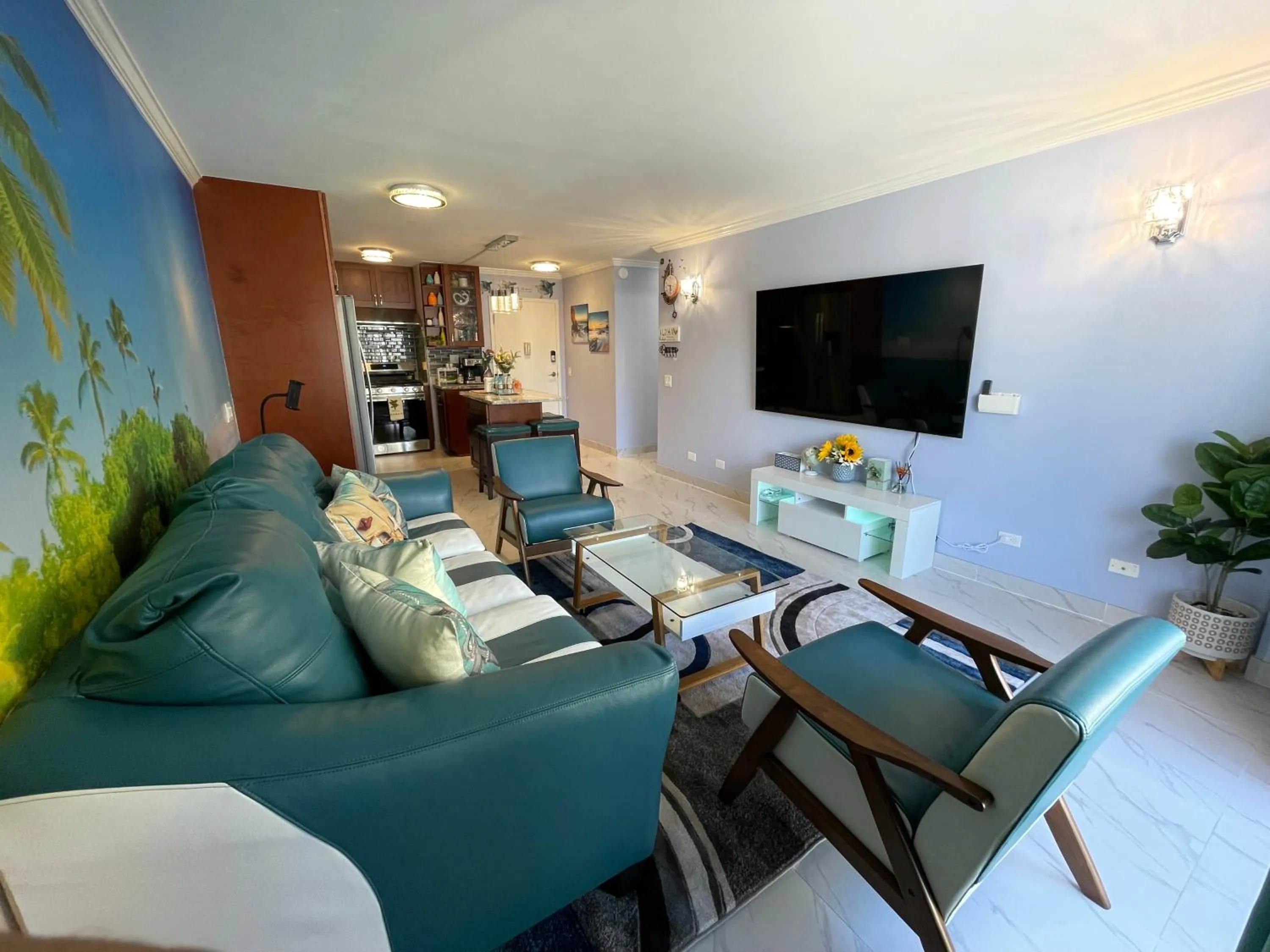 Amazing waikiki Beach condo 2Bed2Bath+free Parking