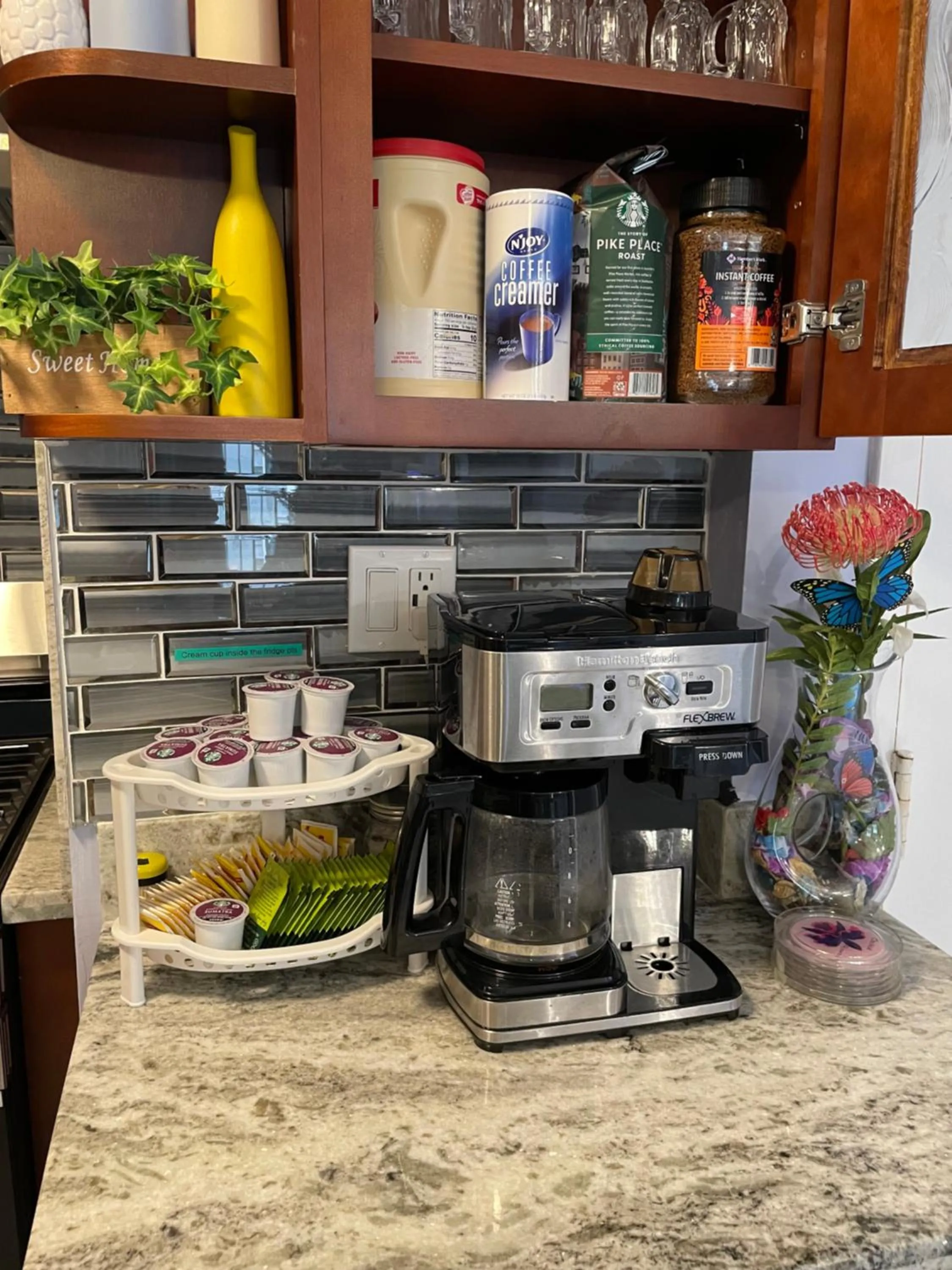 Amazing waikiki Beach condo 2Bed2Bath+free Parking