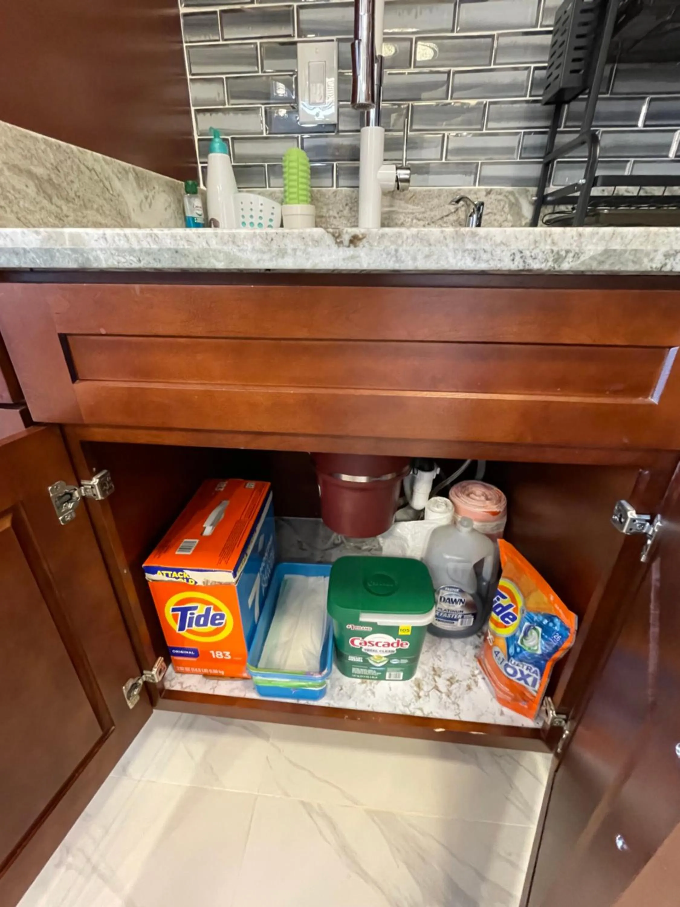 Amazing waikiki Beach condo 2Bed2Bath+free Parking