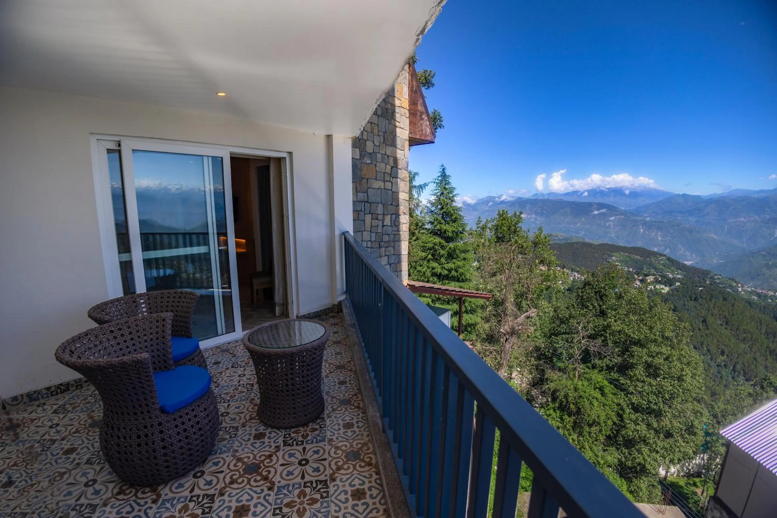 Balcony/Terrace in Presidium Sarovar Premiere Dalhousie