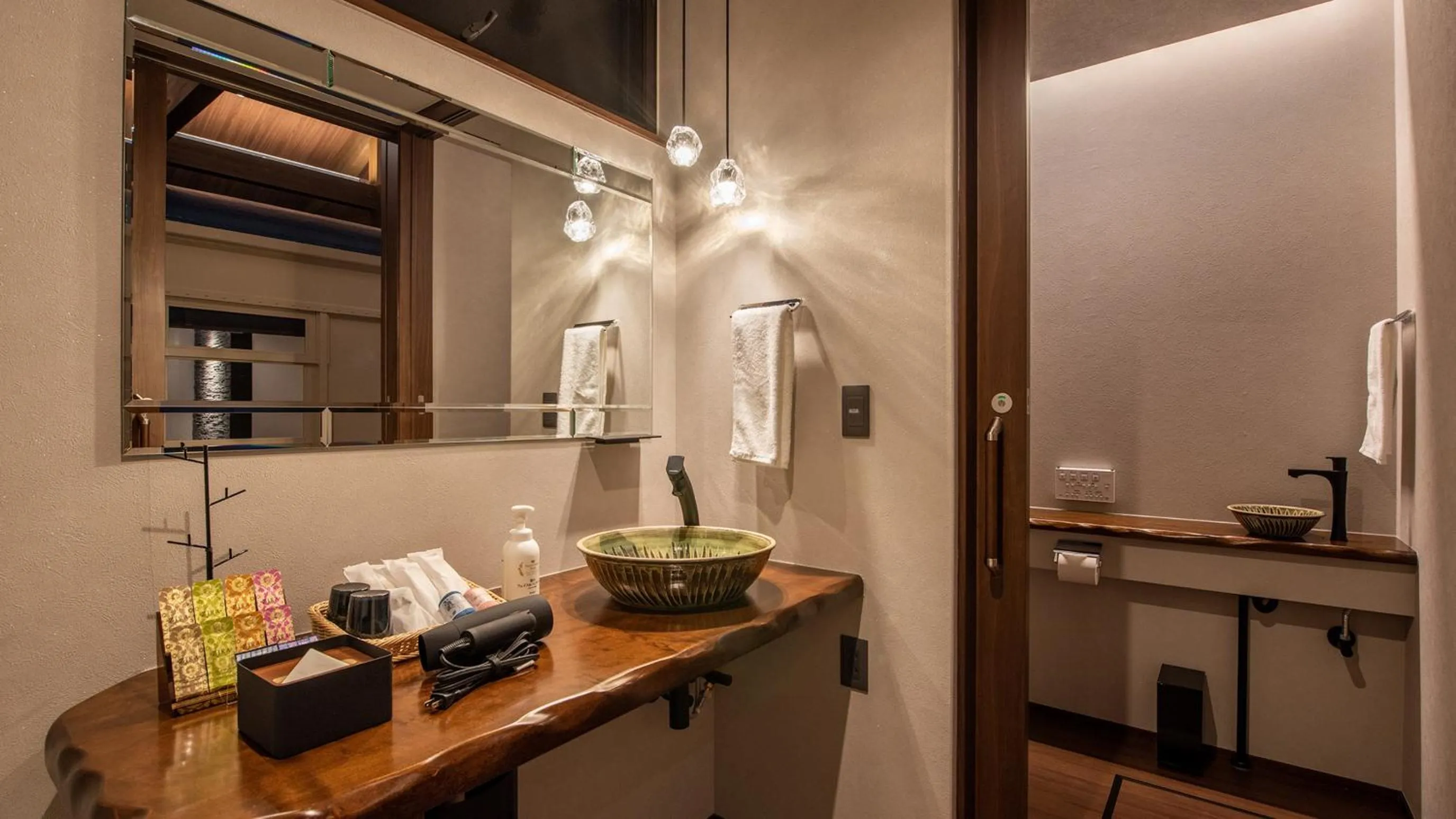 Bathroom in Shokudo and Hotel Kisyapoppo