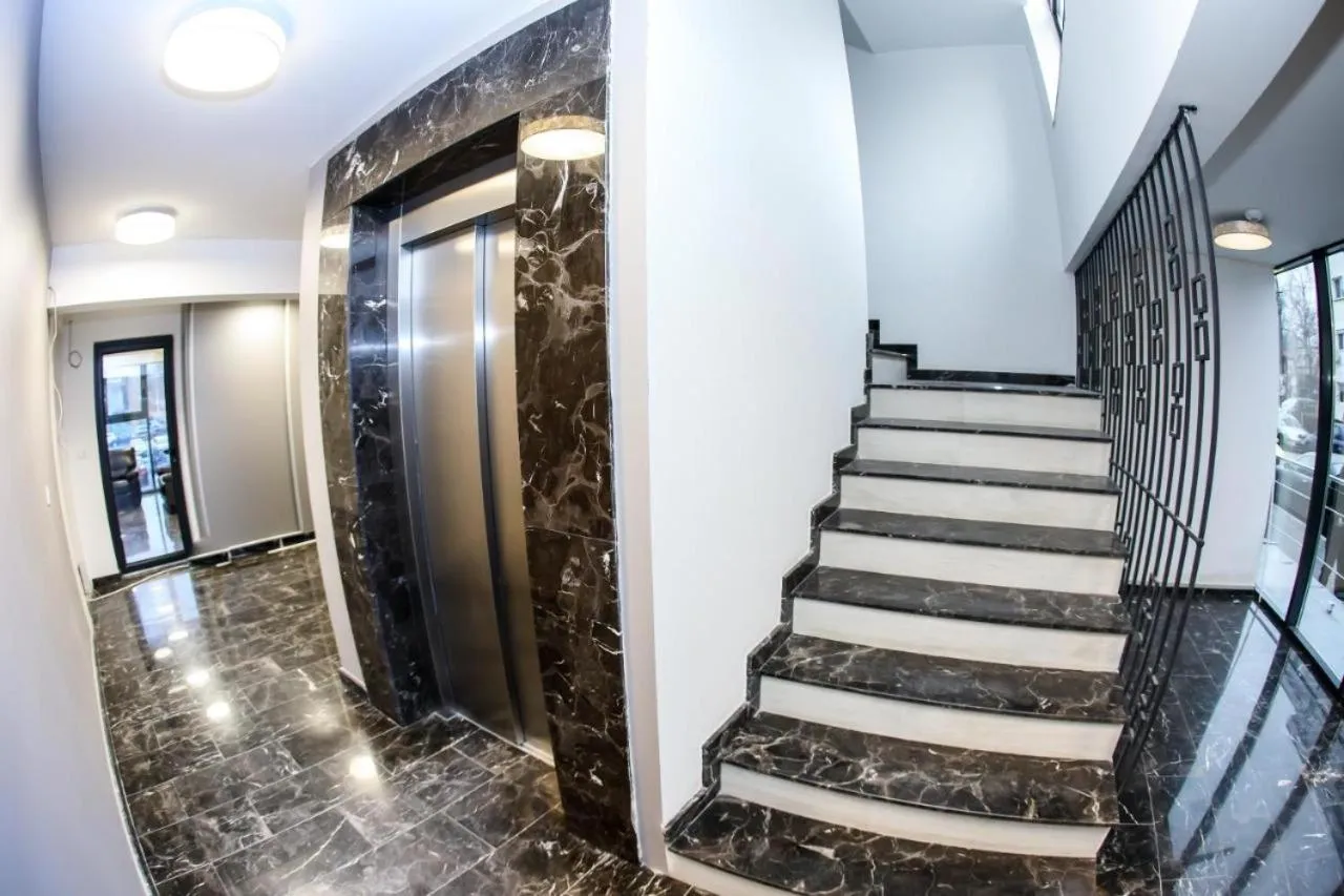 Metropolitan Iassium Apartments