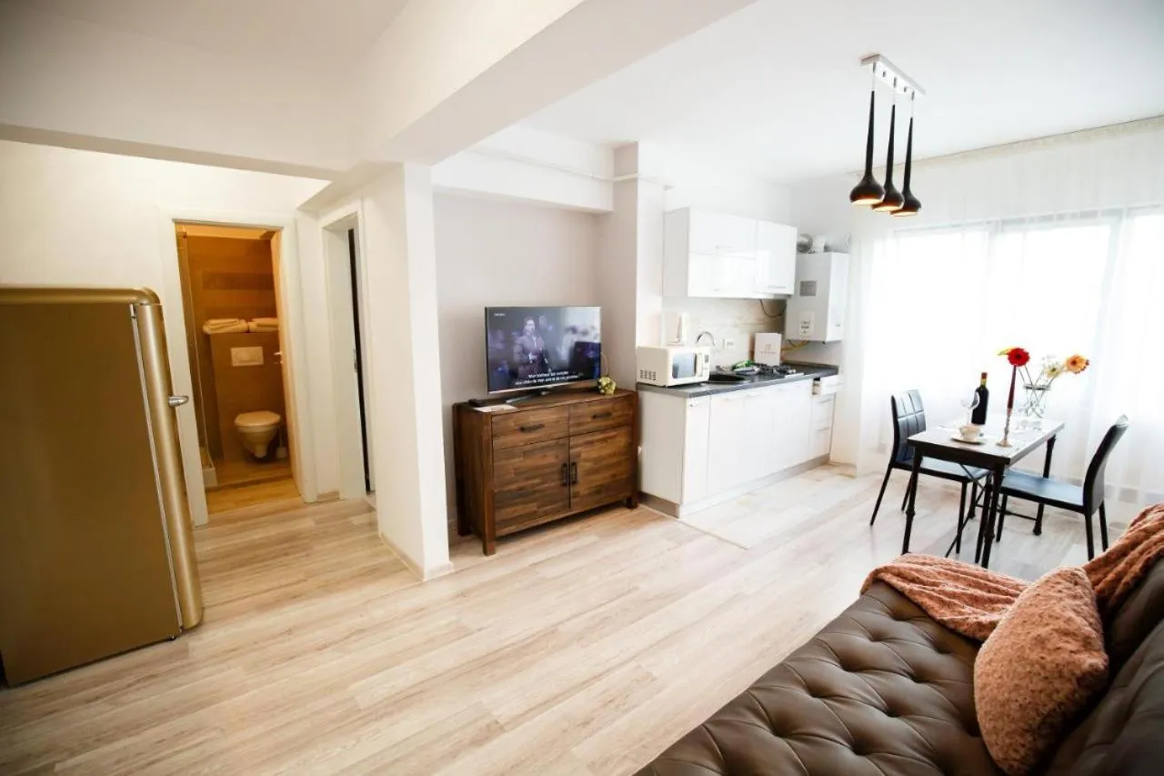 Metropolitan Iassium Apartments