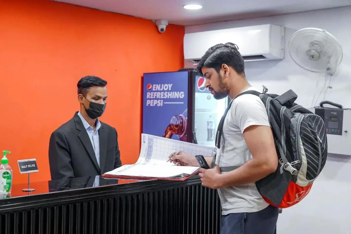 Lobby or reception in Saltstayz Express -Medicity Near Medanta Hospital Lobby or reception in Saltstayz Express -Medicity Near Medanta Hospital