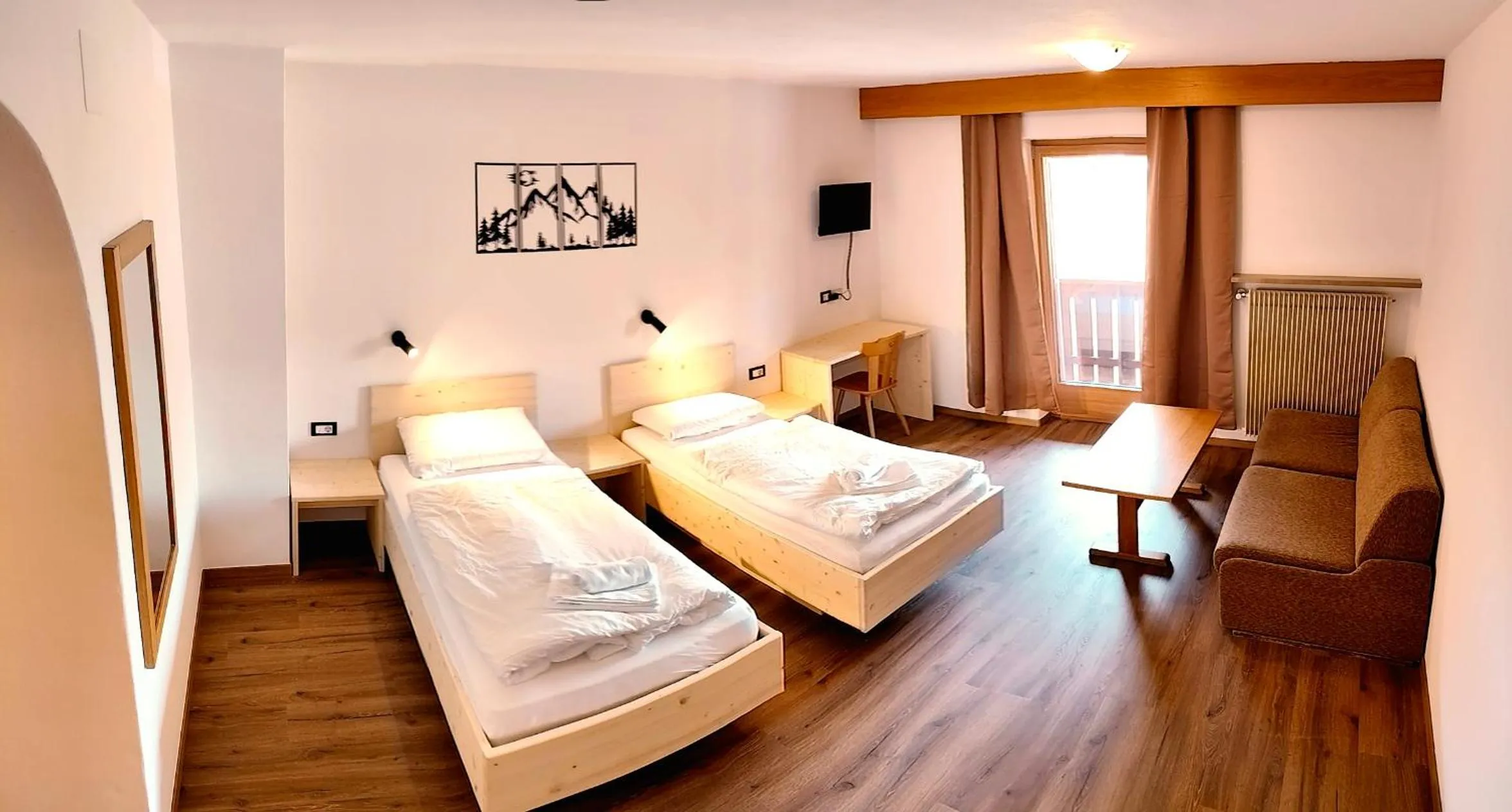 Bed in Alpin Hotel & Restaurant Frara
