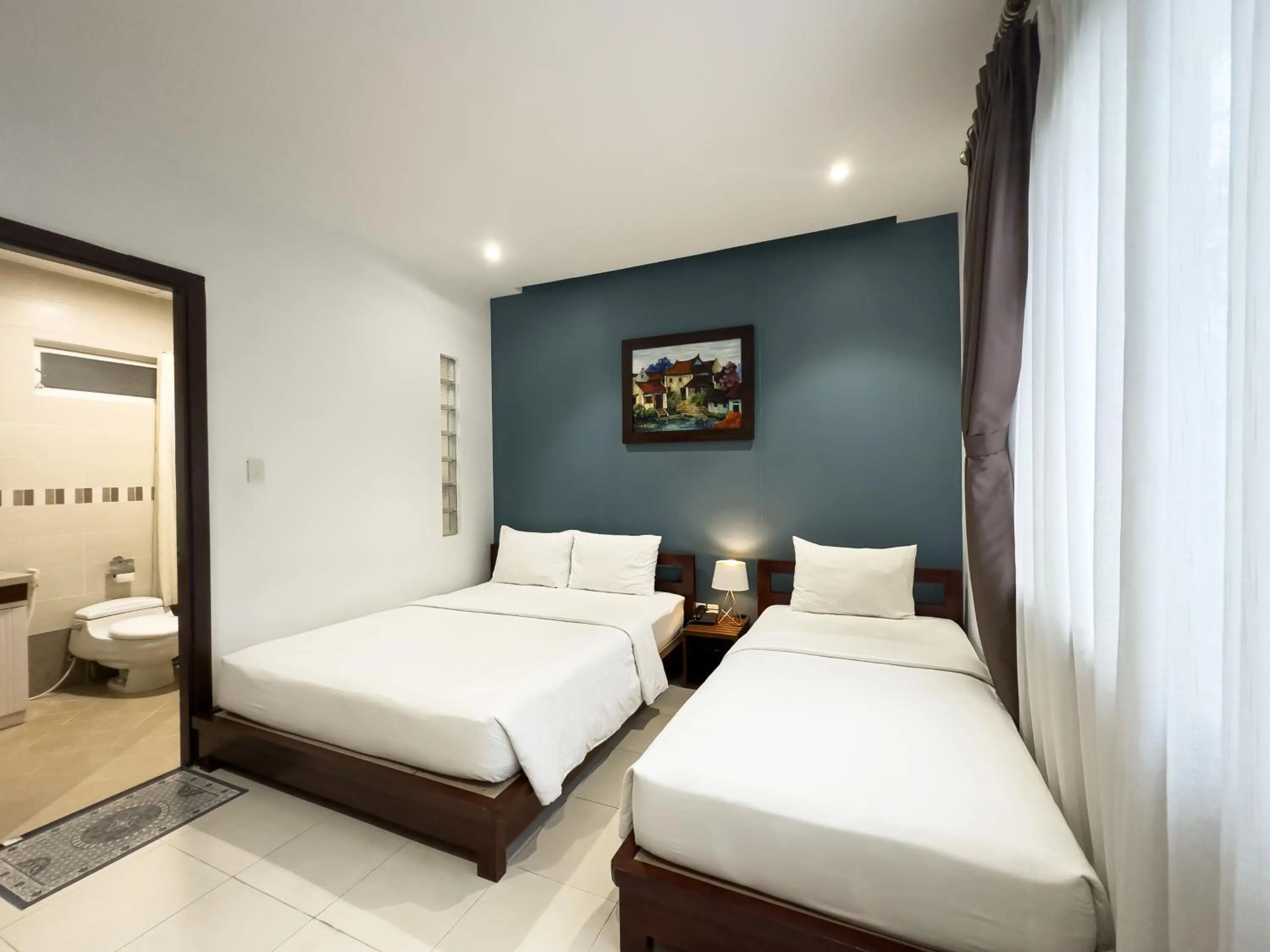 Bed in Hoang Yen Hotel Near SECC - Phu My Hung