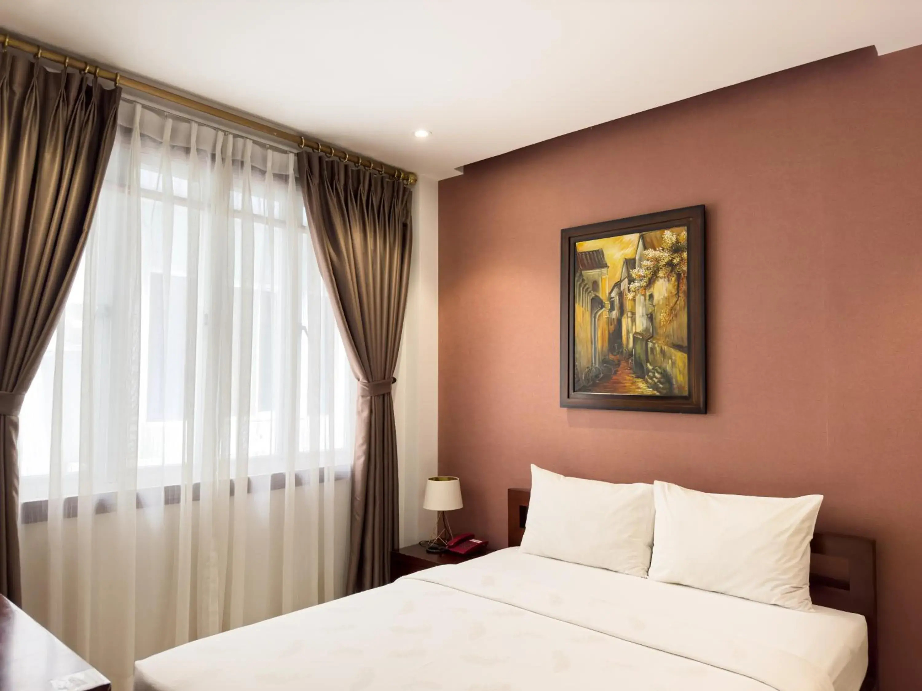 Bedroom, Bed in Hoang Yen Hotel Near SECC - Phu My Hung Bedroom, Bed in Hoang Yen Hotel Near SECC - Phu My Hung