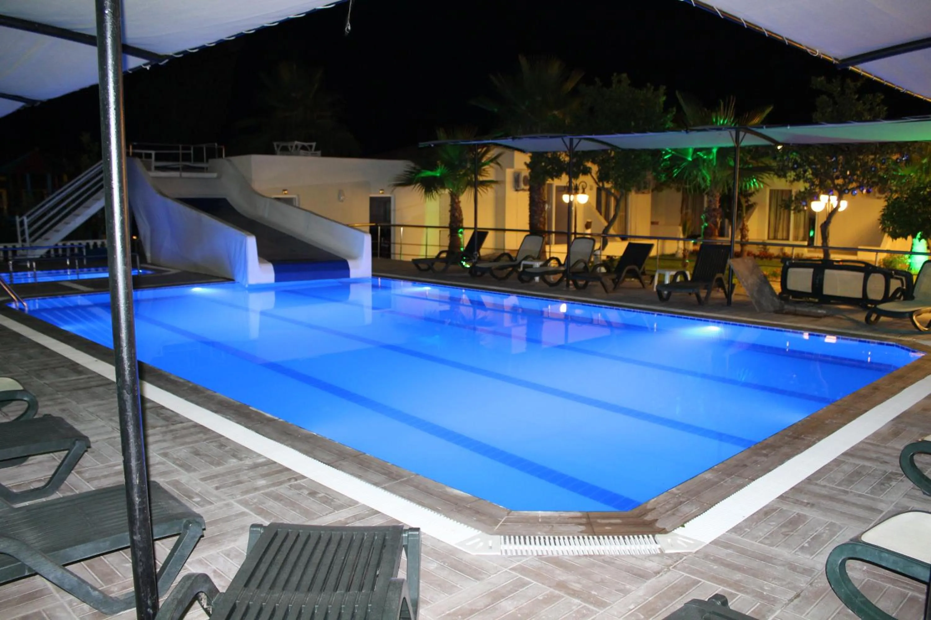 Swimming pool in Hotel Gold Stone