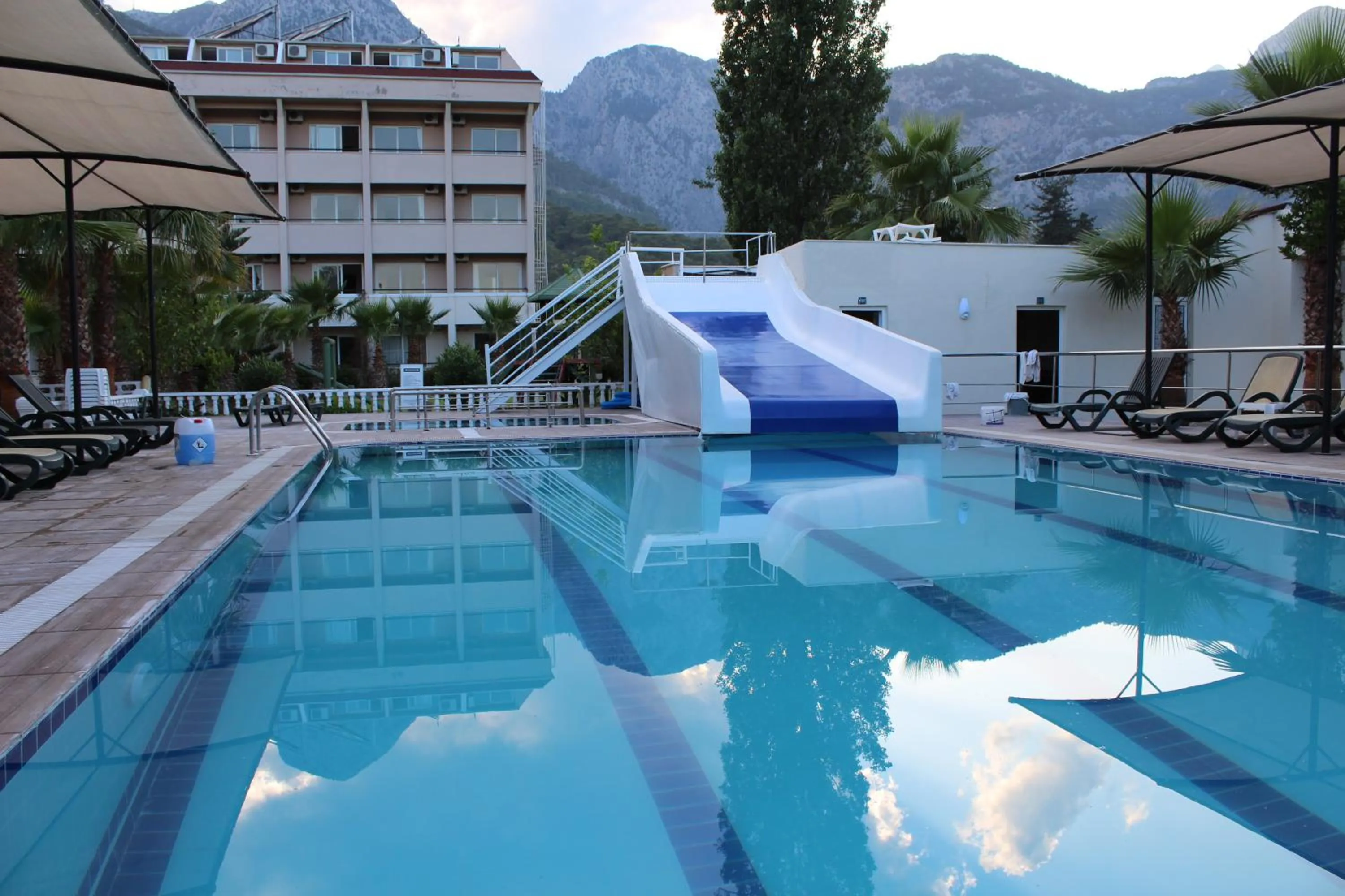 Day in Hotel Gold Stone