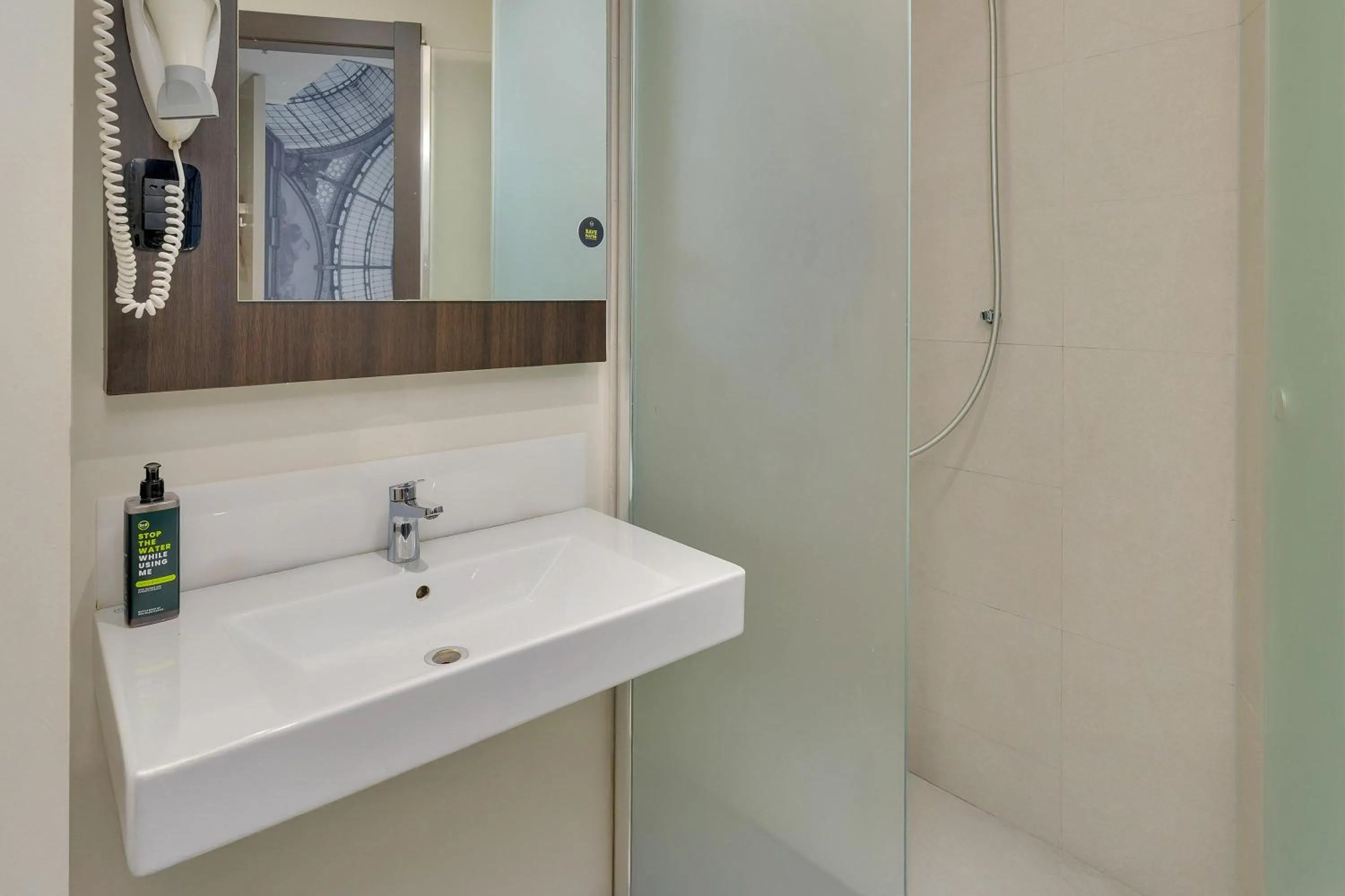 Photo of the whole room in B&B Hotel Milano Sesto Marelli