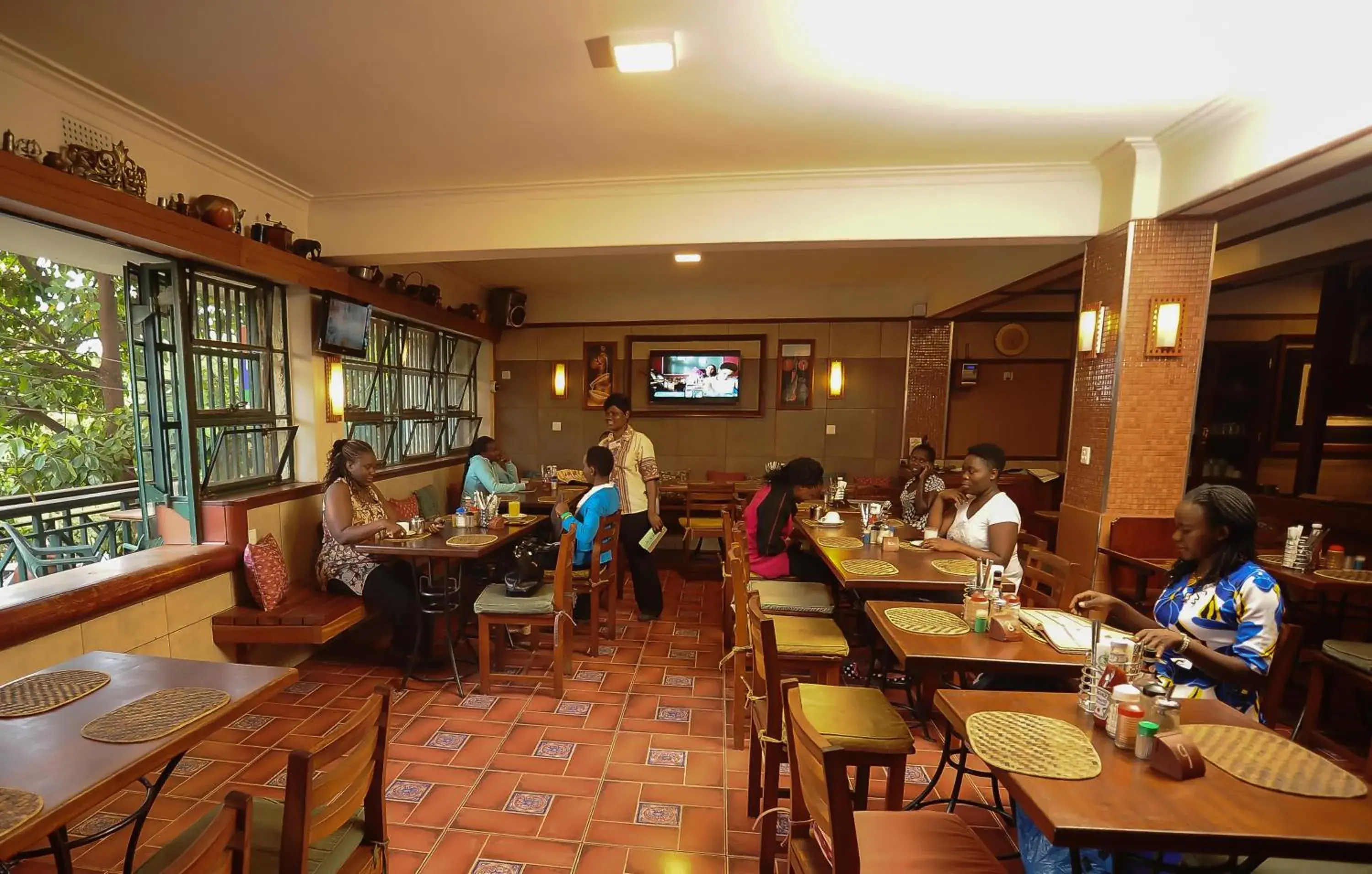 Restaurant/places to eat in Kenya Comfort Hotel Restaurant/places to eat in Kenya Comfort Hotel