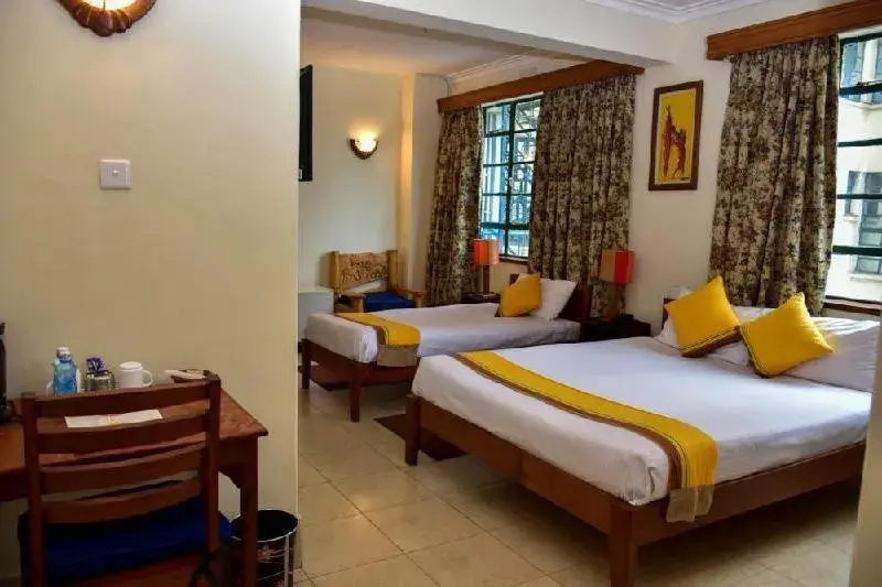 Restaurant/places to eat, Bed in Kenya Comfort Hotel Restaurant/places to eat, Bed in Kenya Comfort Hotel
