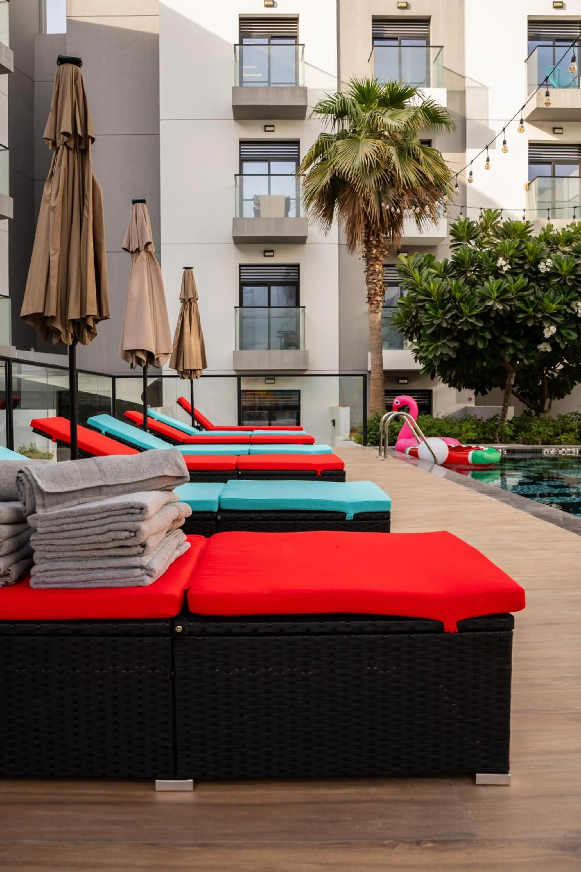 Swimming pool in Izzzi Life Mint