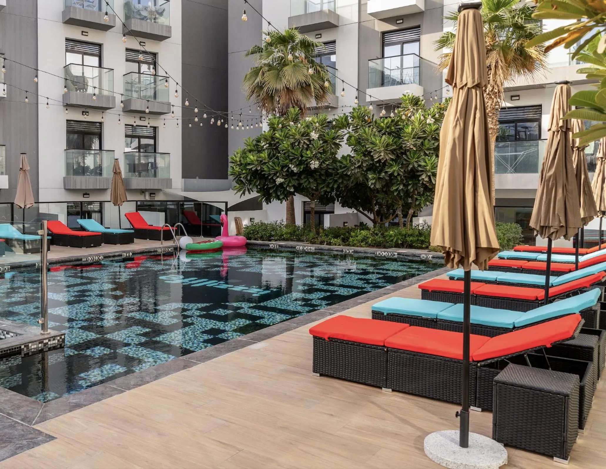 Pool view in Izzzi Life Mint