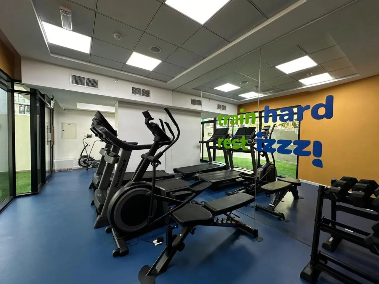 Sports in Izzzi Life Mint