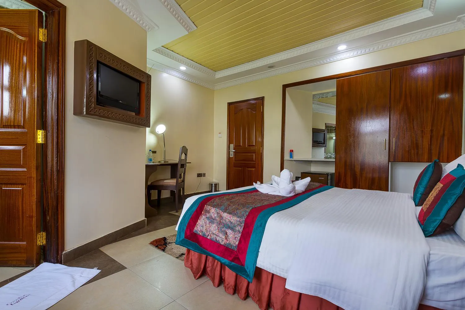 Bedroom, Bed in Comfort Gardens