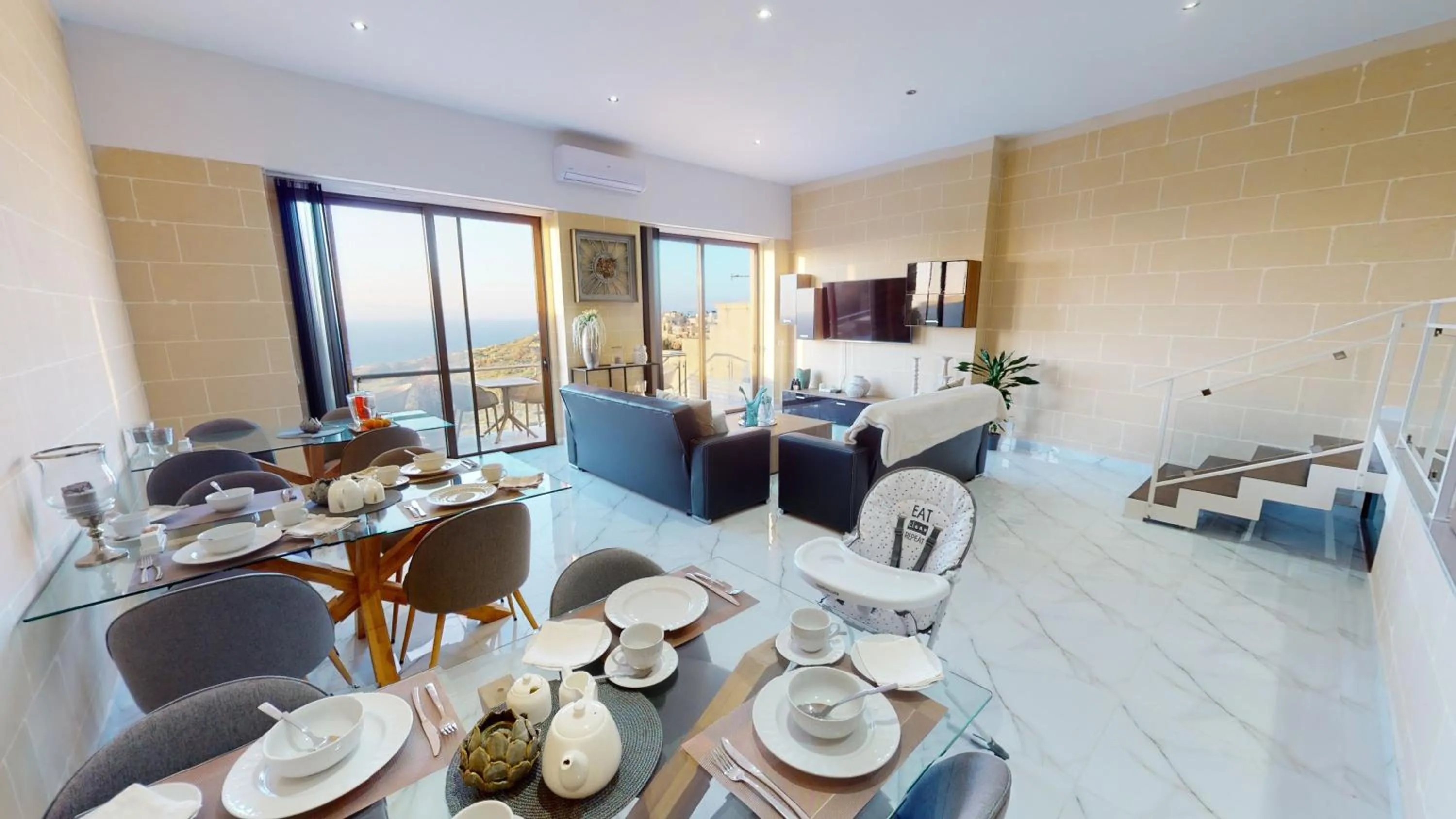 Communal lounge/ TV room in Dubhlina - Luxury Bed & Breakfast - Gozo