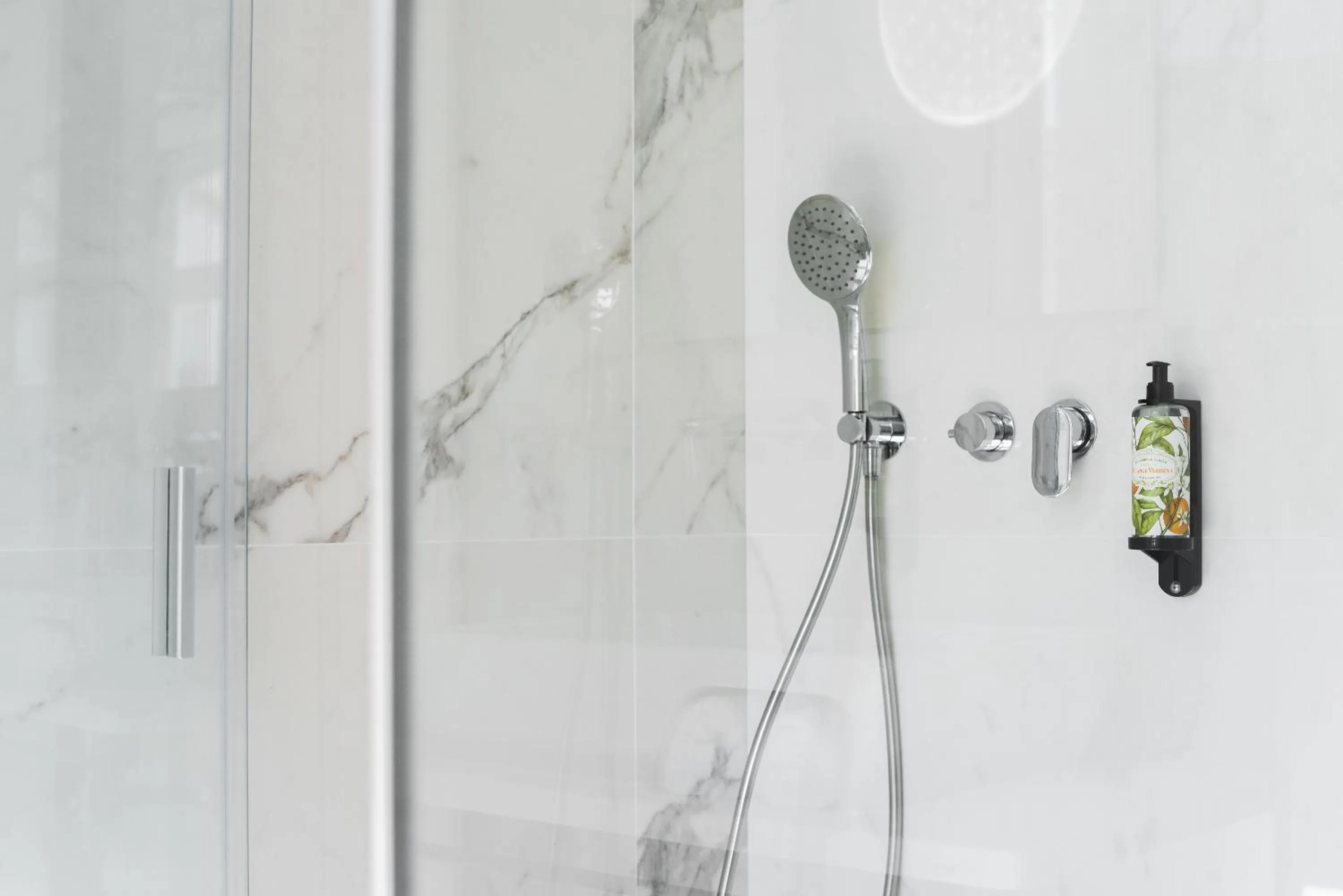 Shower in Avenida Viana Boutique Suites