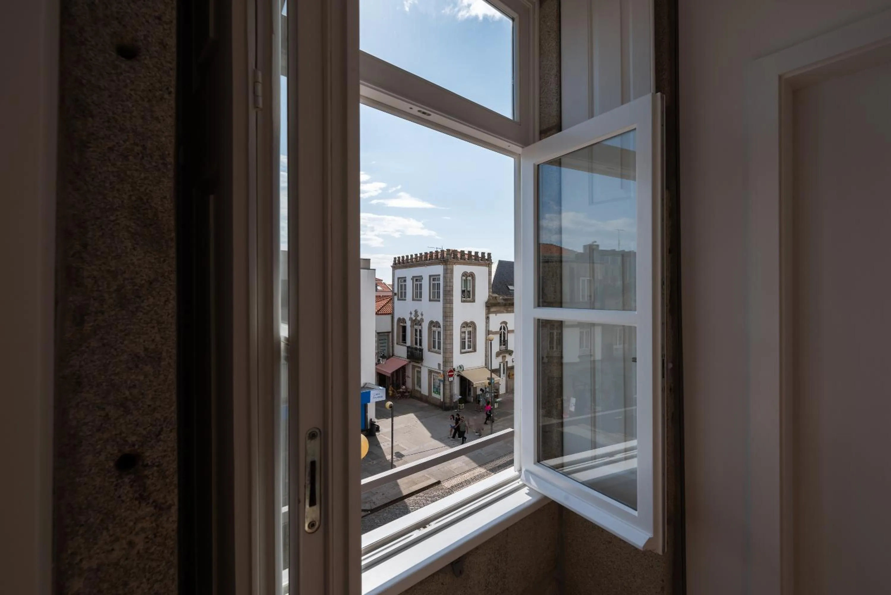 Day in Avenida Viana Boutique Suites