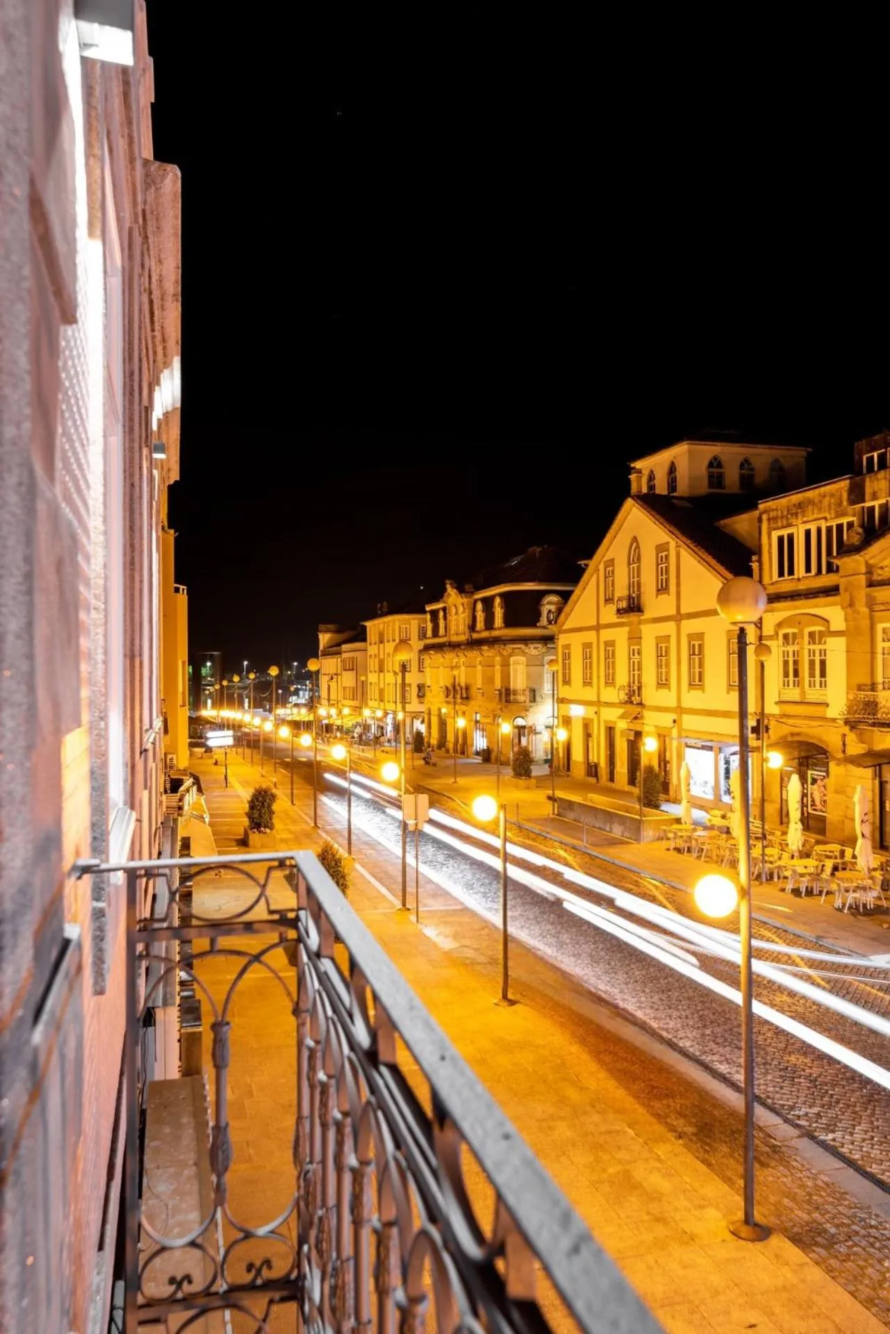 Night in Avenida Viana Boutique Suites