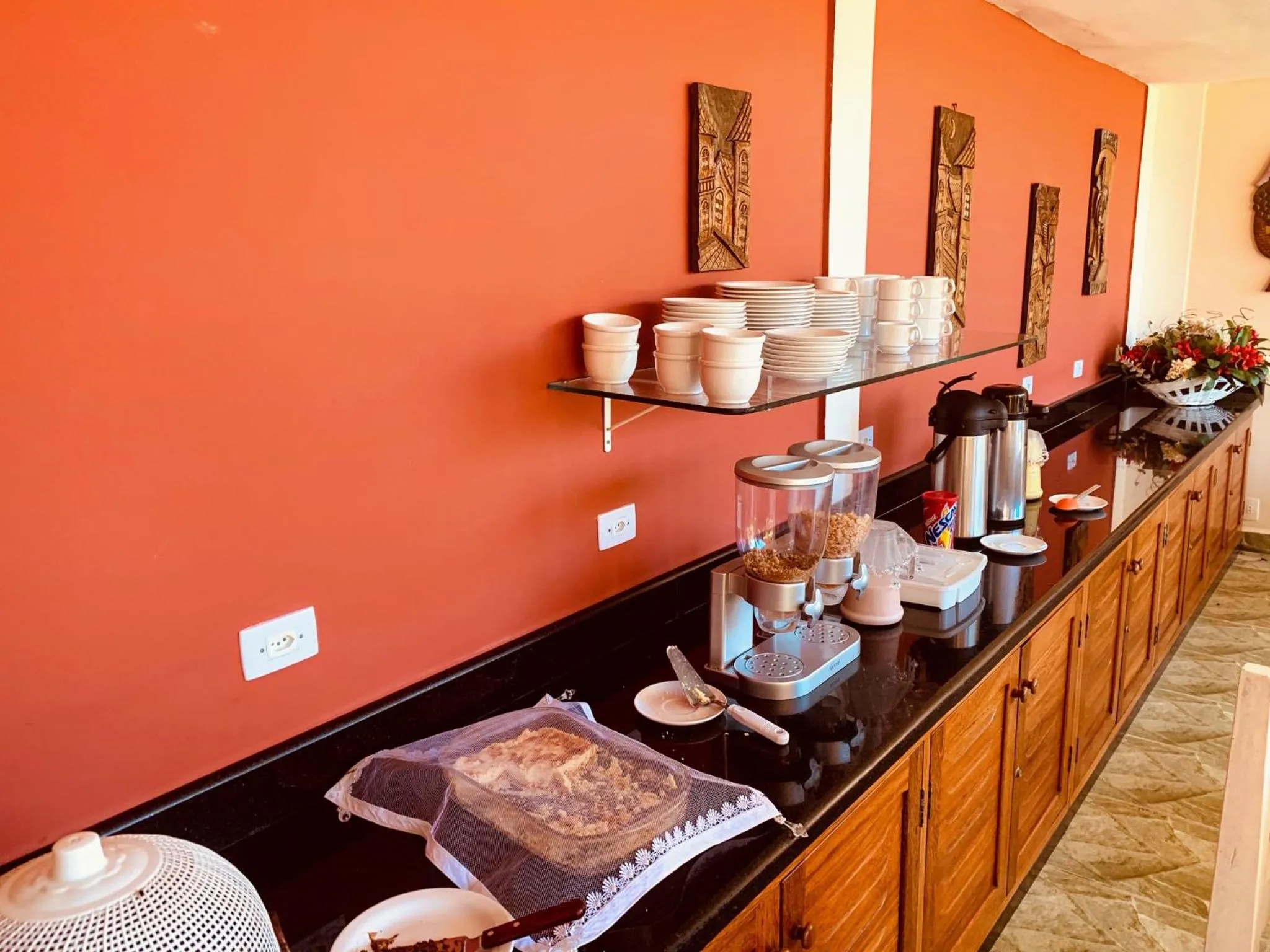 Buffet breakfast in Pousada Paradise