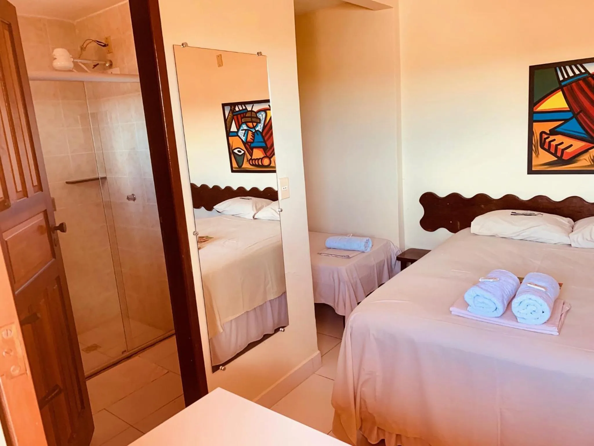 Bathroom, Bed in Pousada Paradise