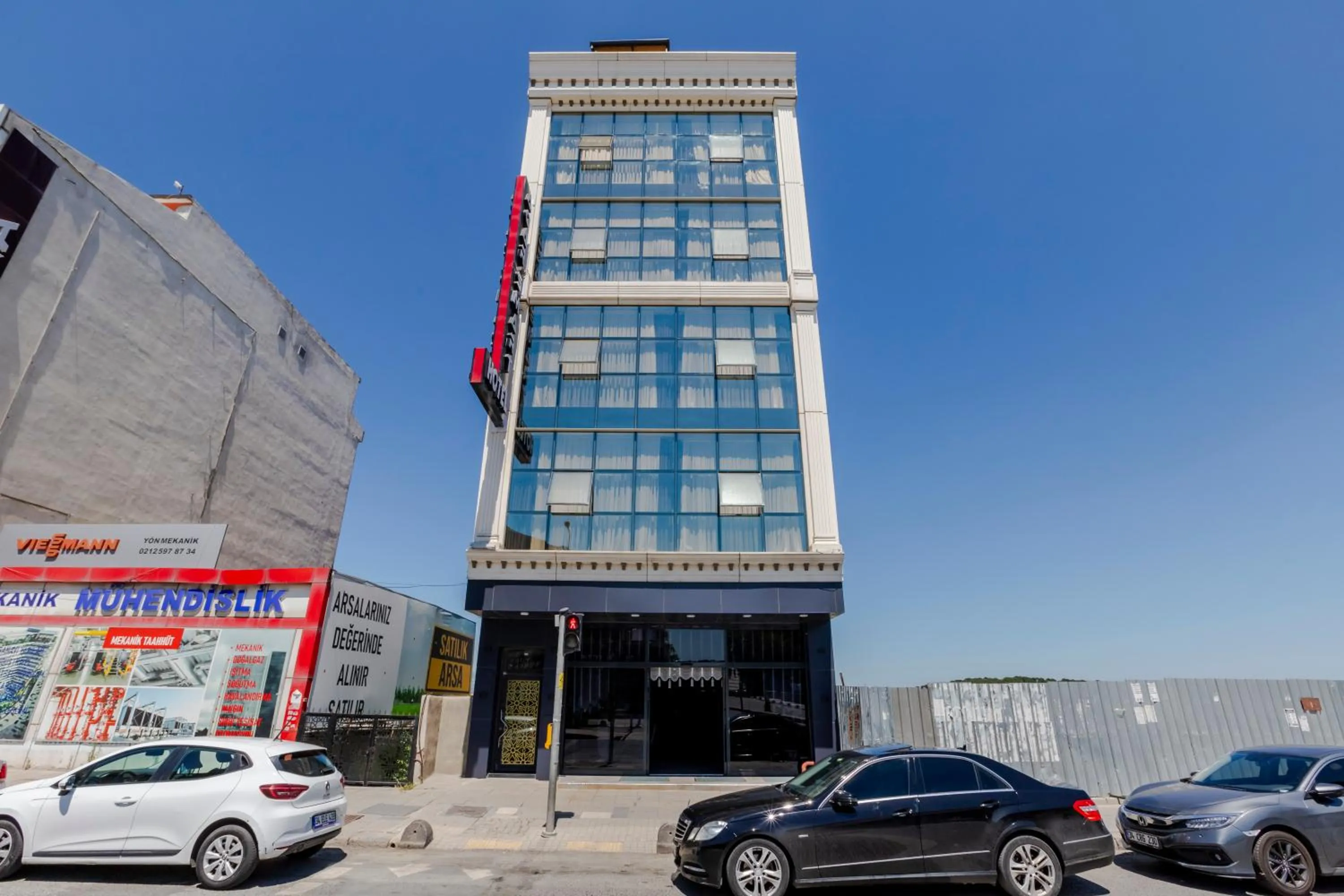 Property building in ACAR SMART OTEL