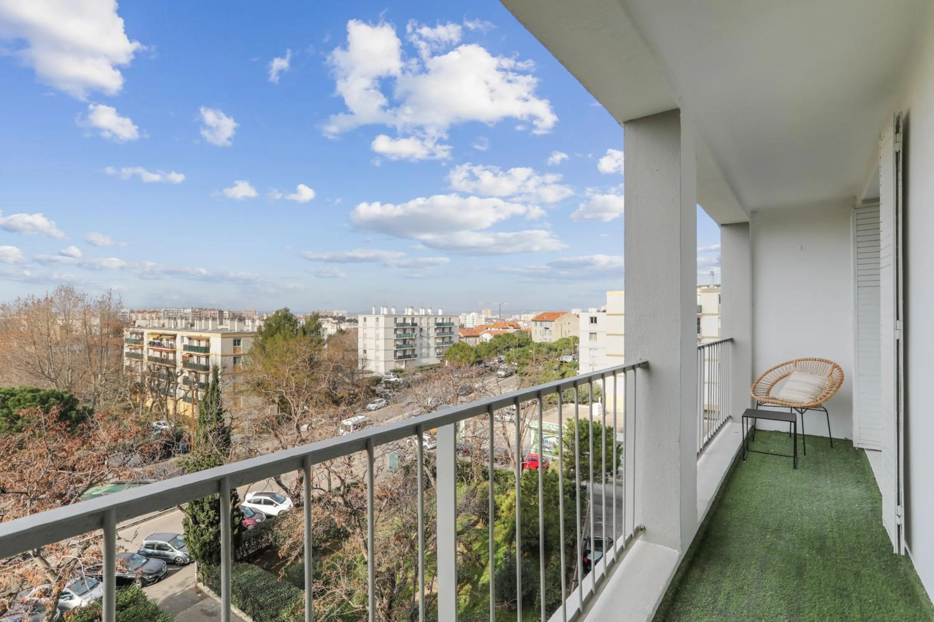 Property building in Le Beausoleil Duplex (Clim - Wifi - Netflix)