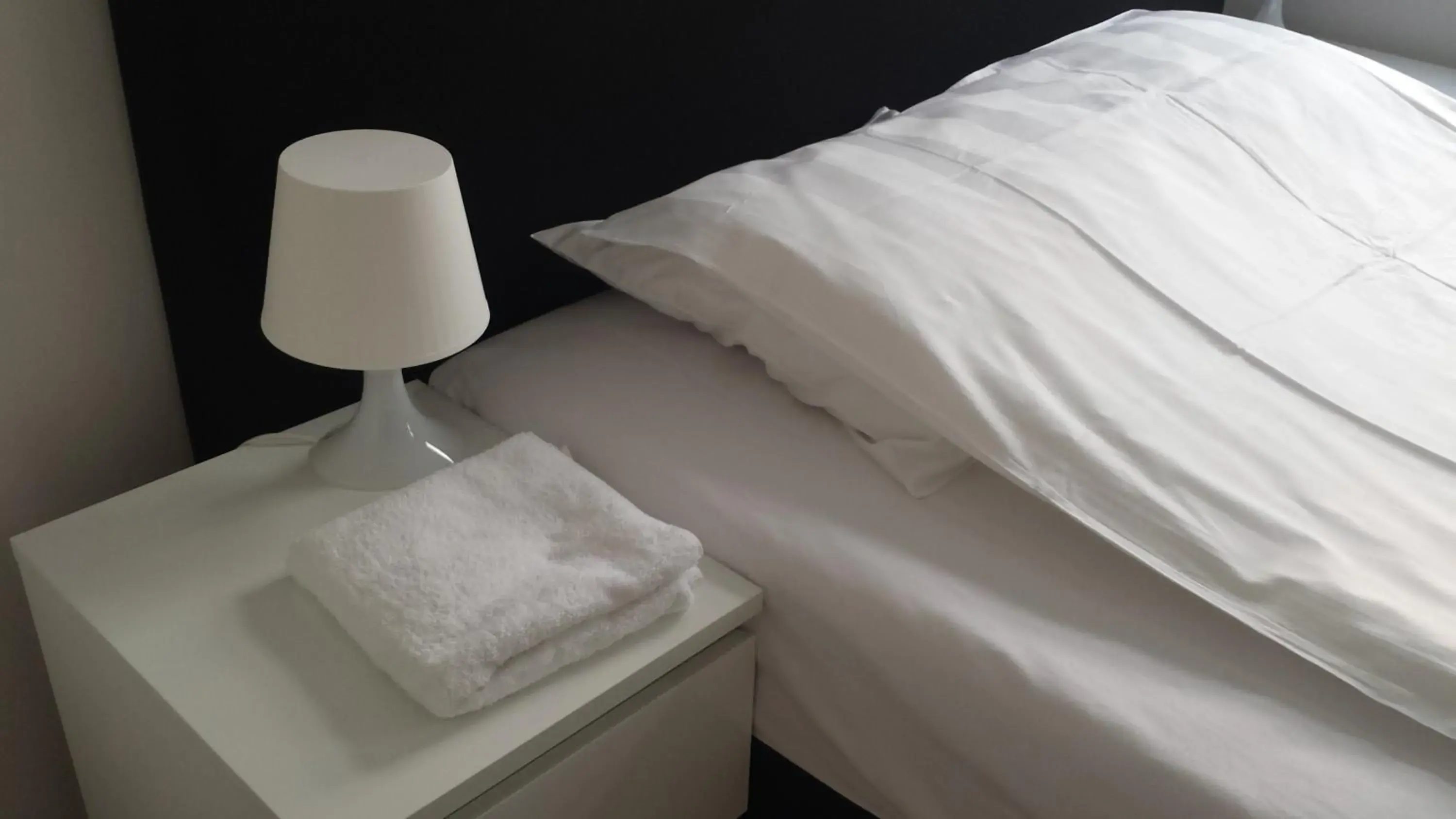 Compact Triple Room in Hotel Chao NL 24 hours open Compact Triple Room in Hotel Chao NL 24 hours open