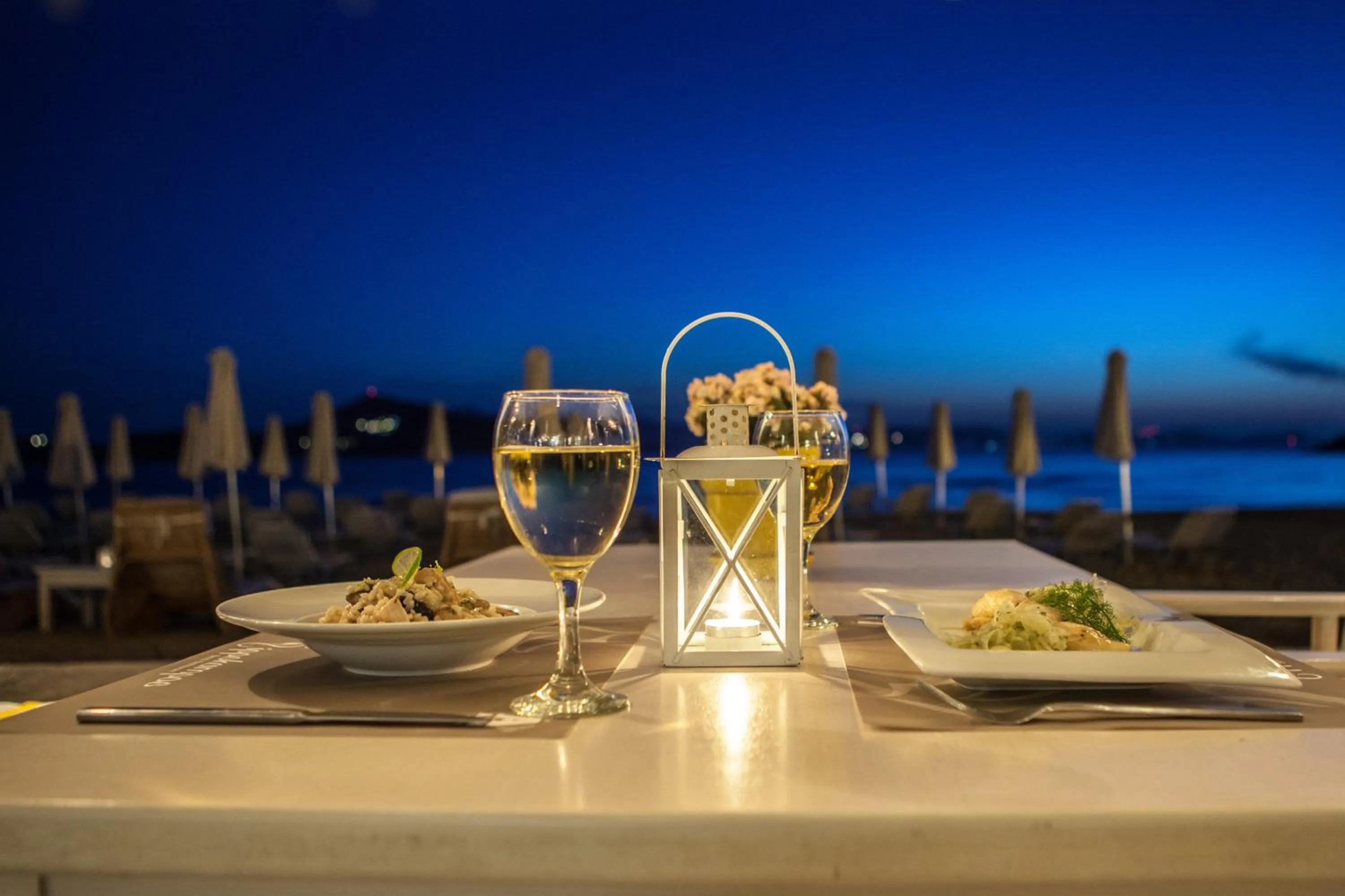 Restaurant/places to eat in Ippokampos Beachfront