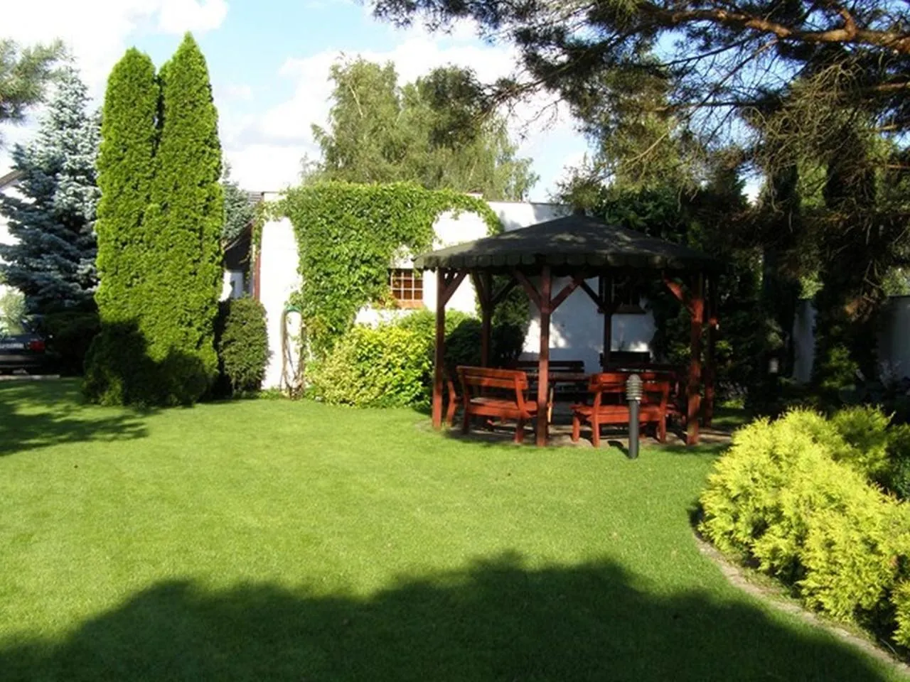 Patio in Motel Comet