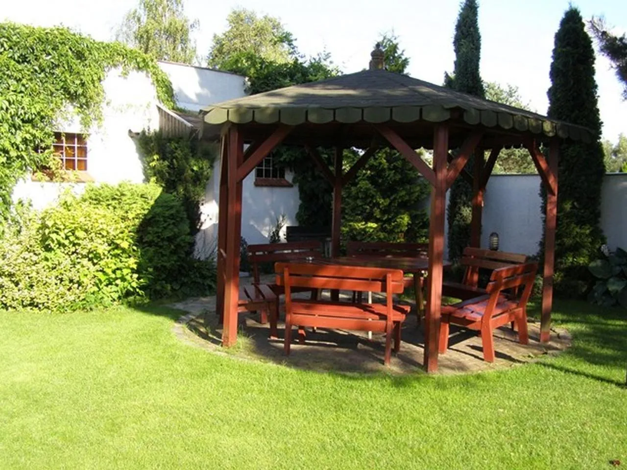 Patio in Motel Comet